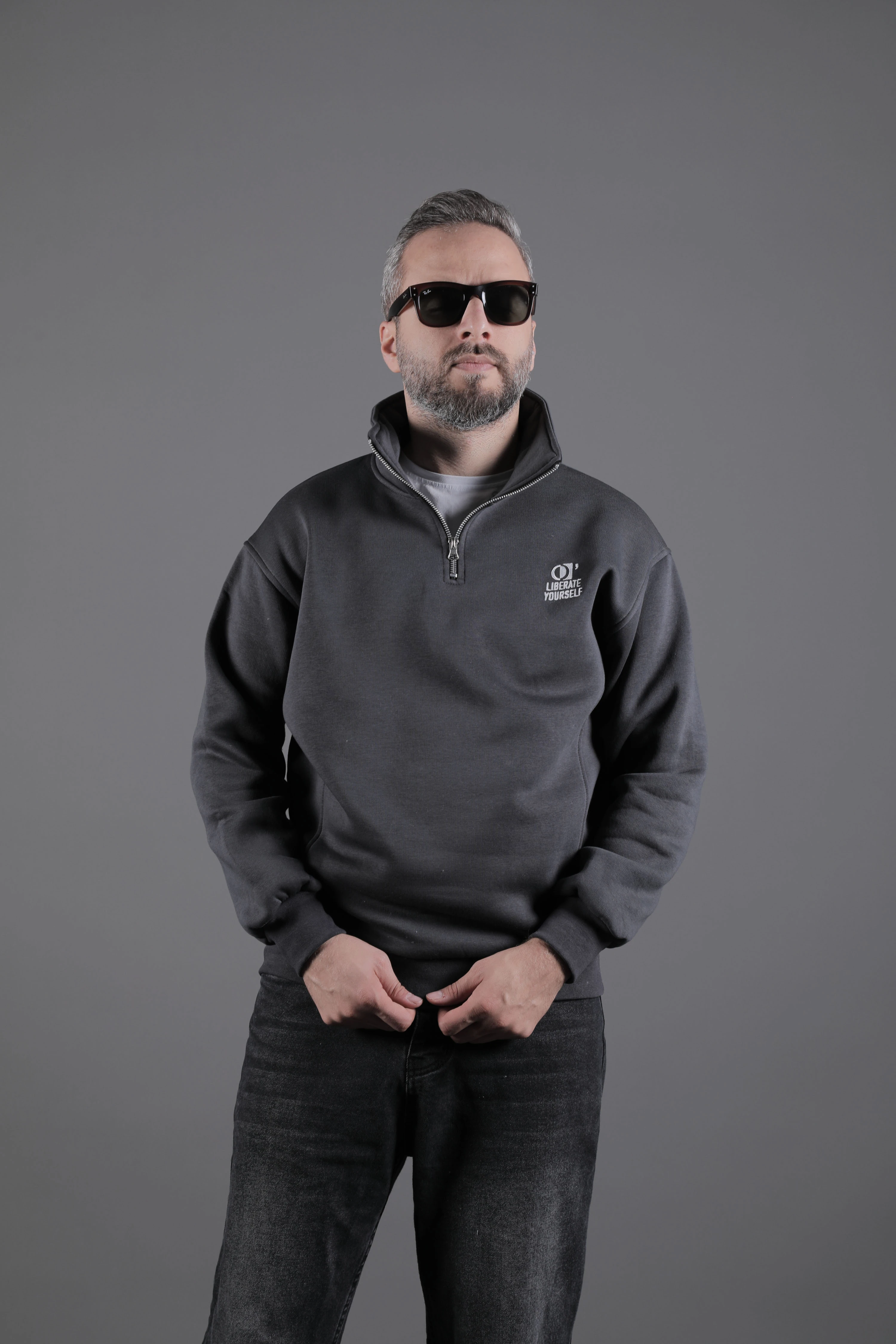 Dik Yakalı Parçalı Erkek Sweatshirt - Füme