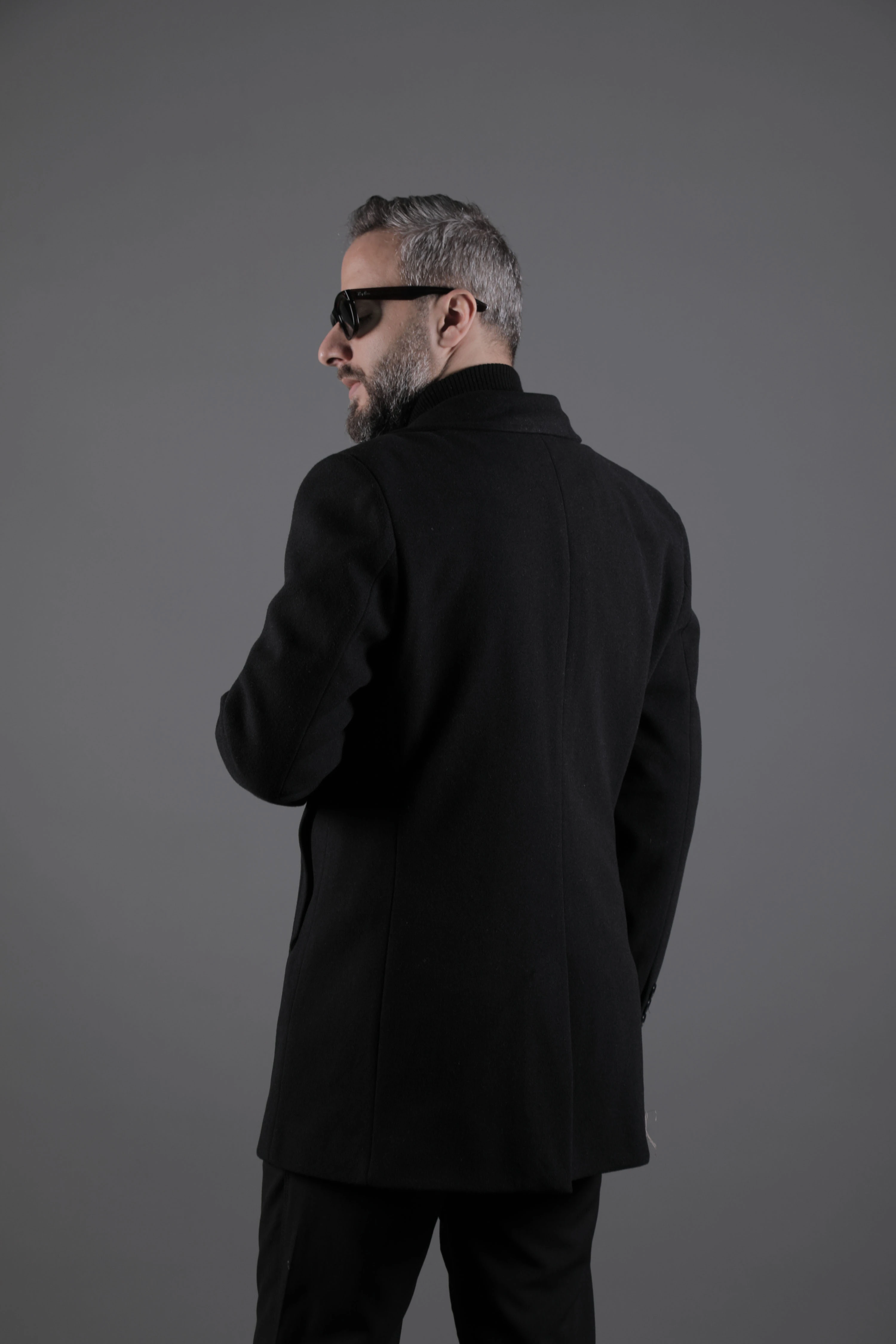 Düğmeli Düz Erkek Kaşe Kaban