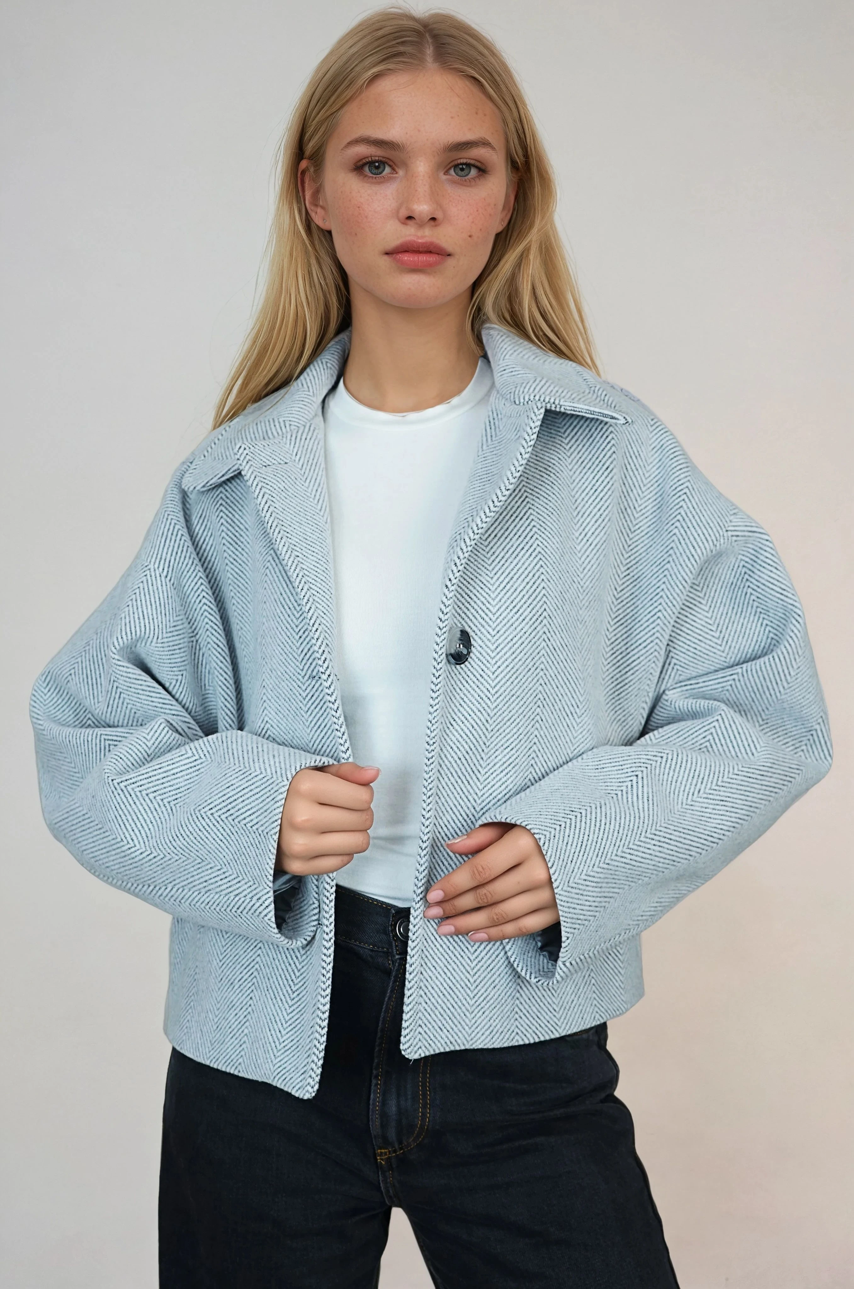 Oversize Desenli Kadın Kısa Kaşe Kaban  - Açık Gri