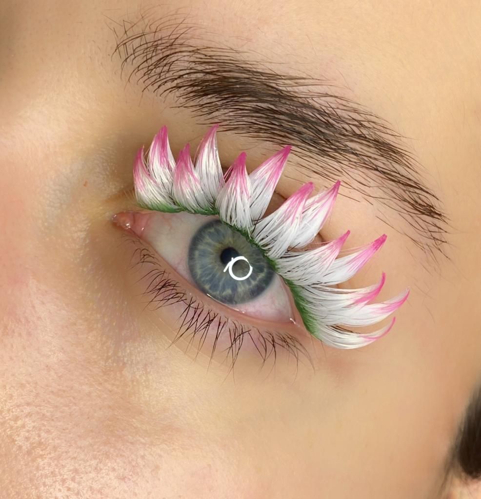 İpek Kirpik Tasarım Eğitimi