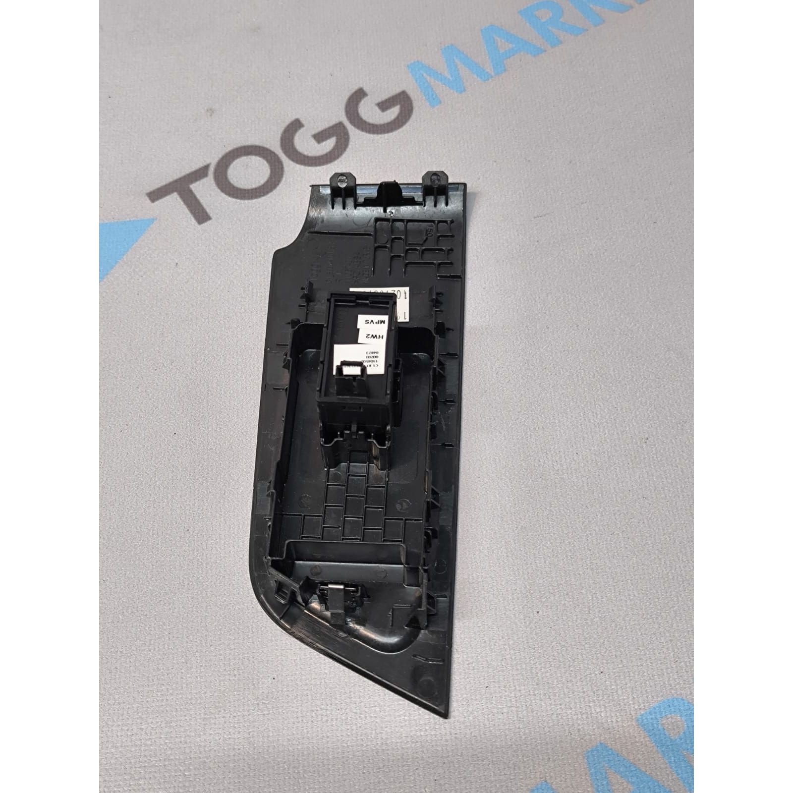 TOGG T10X ARKA ELEKTRİKLİ CAM DÜĞMESİ C1_B1101232160_AA