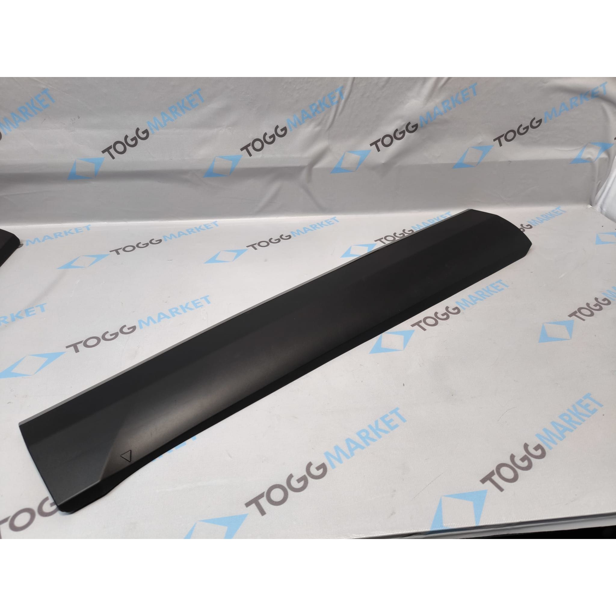 TOGG T10X KAPI PLASTİĞİ