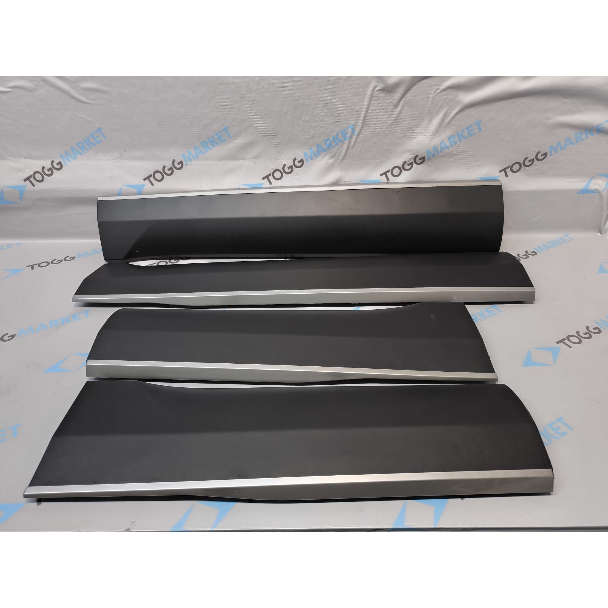TOGG T10X KAPI PLASTİĞİ