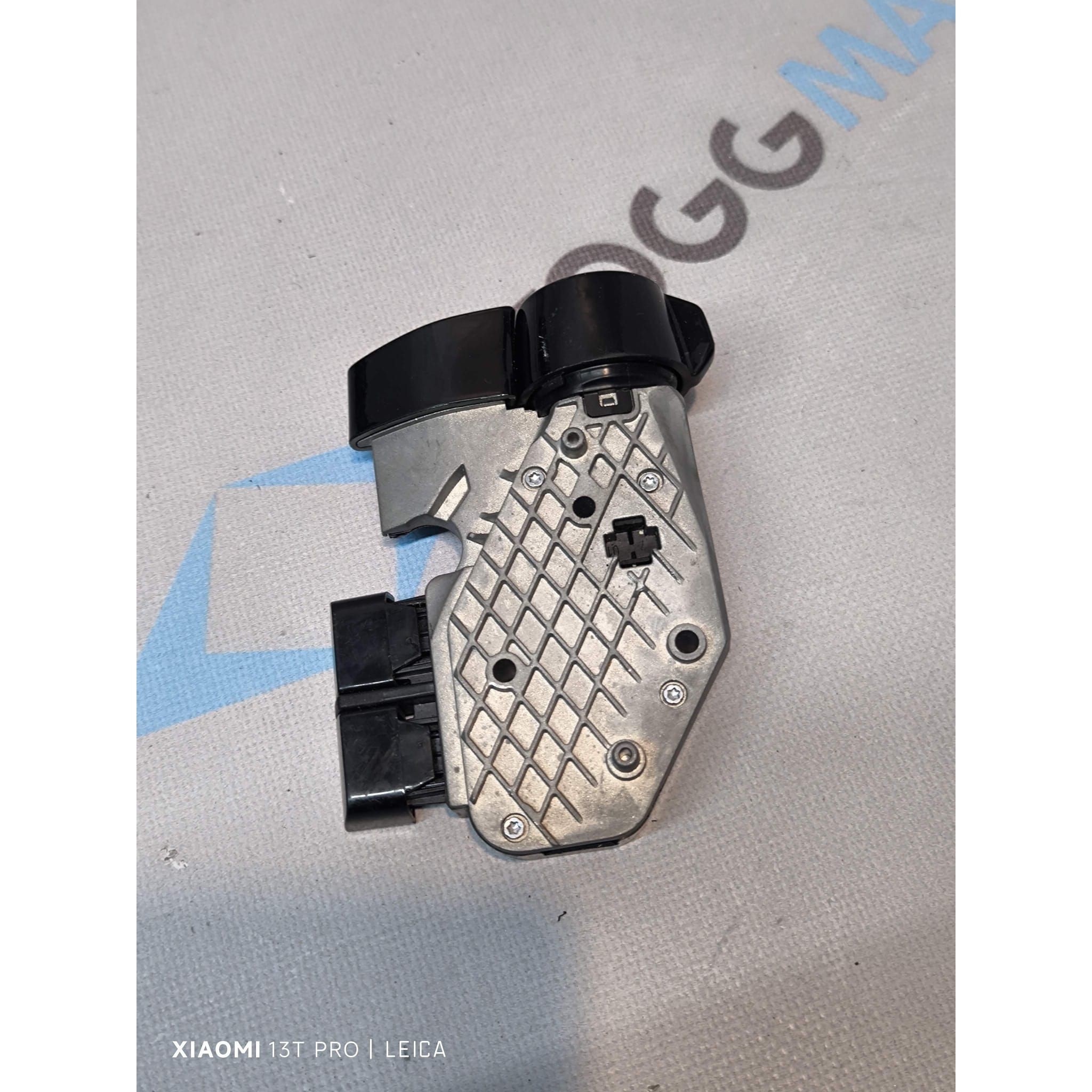 TOGG T10X VİTES KOLU