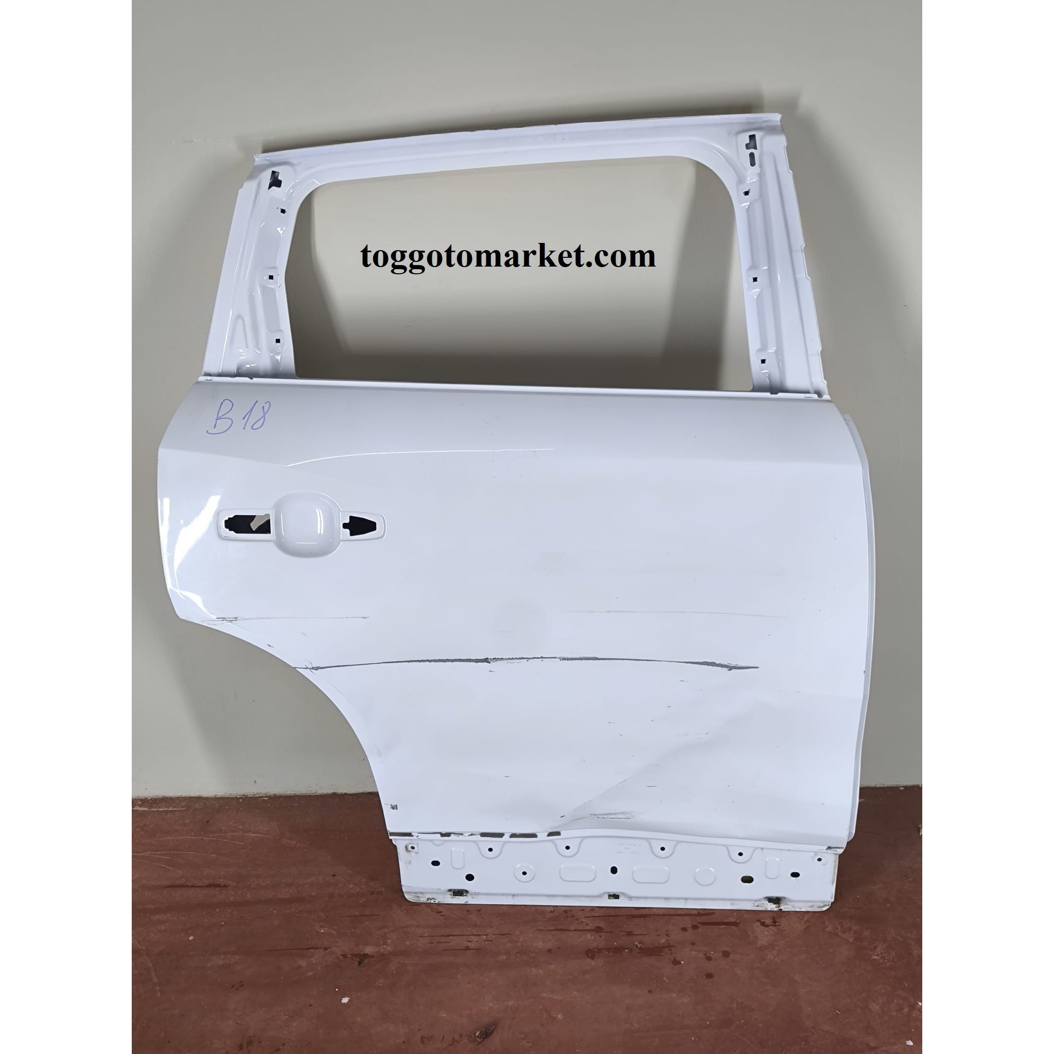 TOGG T10X SAĞ ARKA KAPI B18