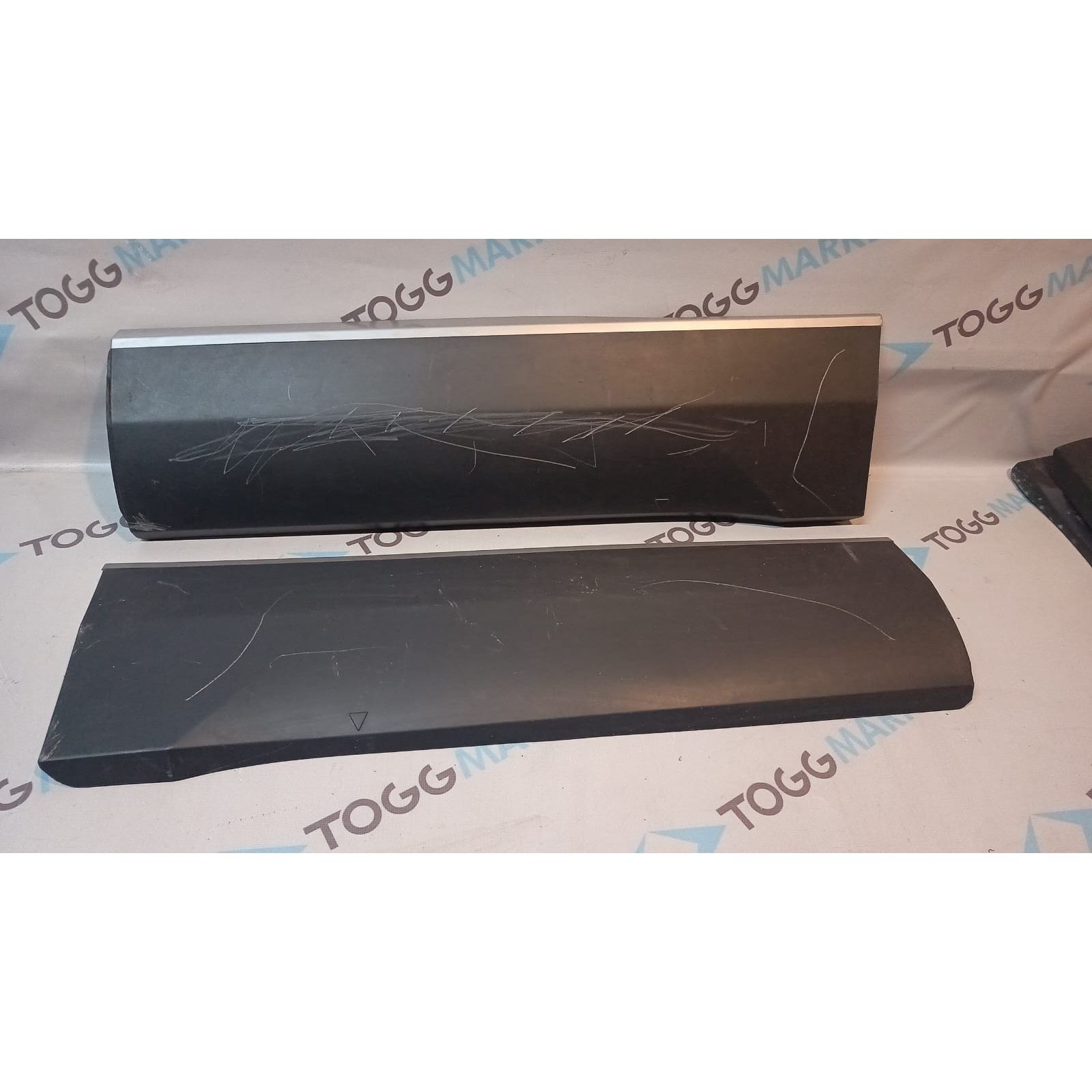 TOGG T10X Sağ Ön Kapı Bandı Çıkma