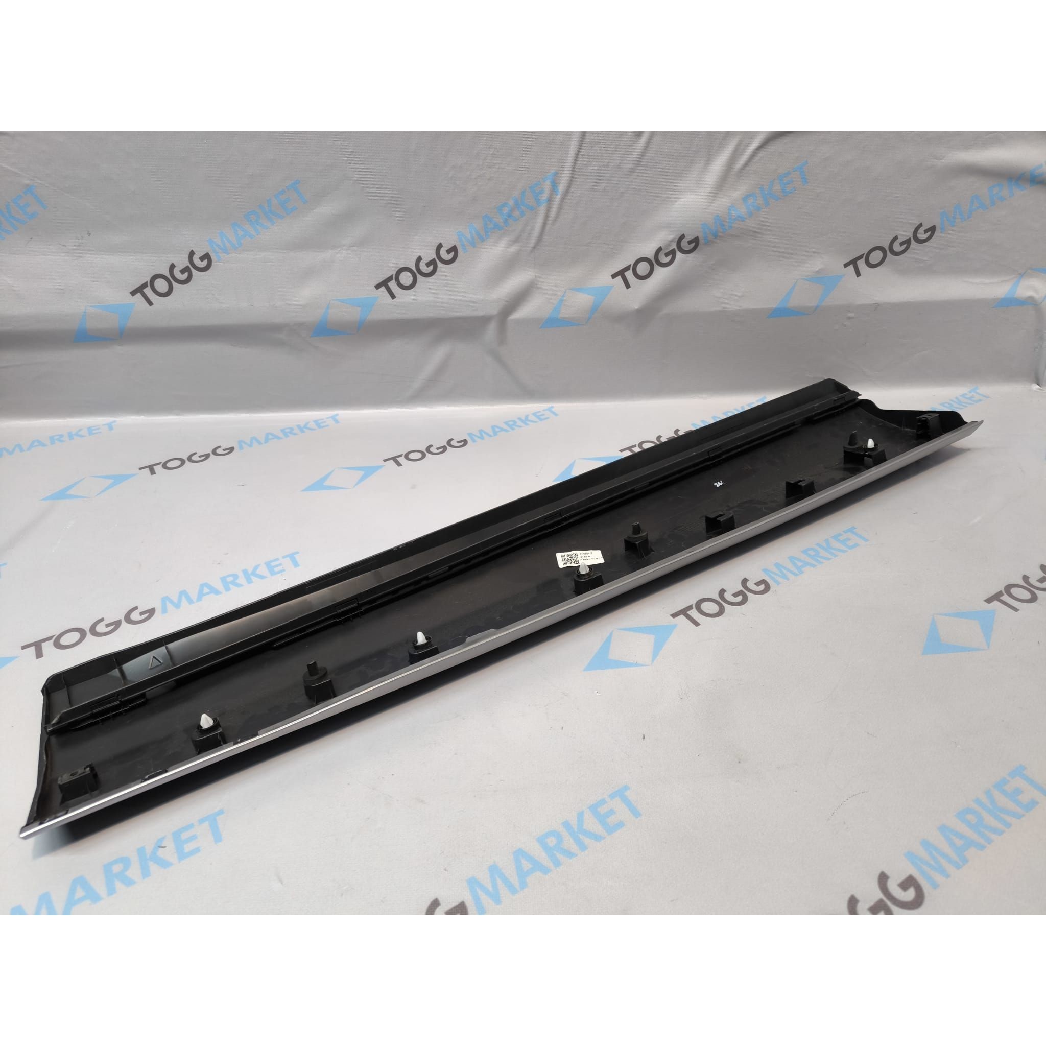 TOGG T10X KAPI PLASTİĞİ