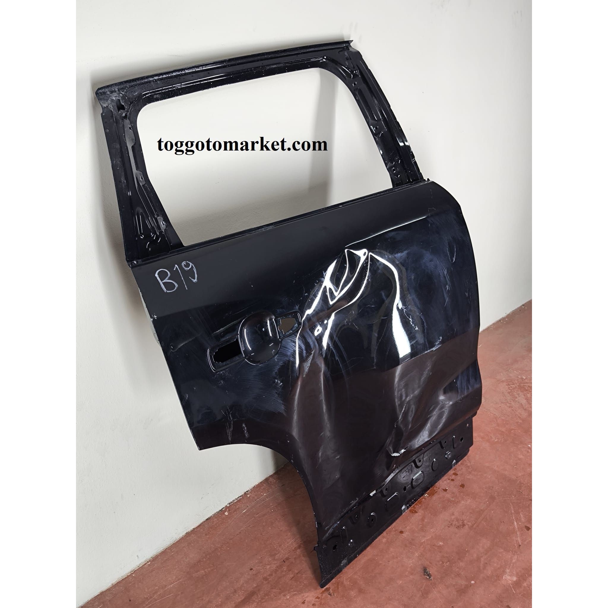 TOGG T10X SAĞ ARKA KAPI B19