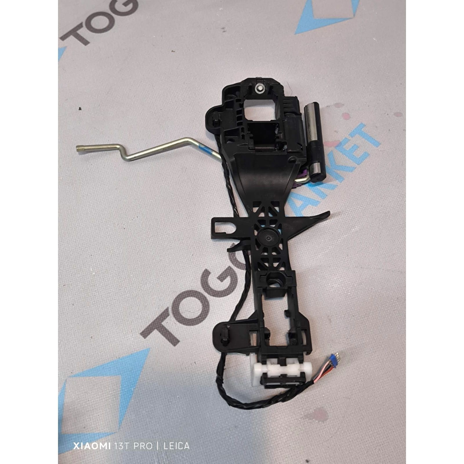 TOGG T10X KAPI KOLU İÇ BRAKETİ