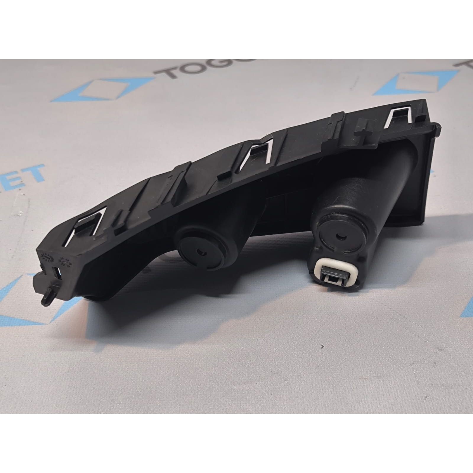 TOGG T10X ARKA SAĞ STOP BRAKETİ TAMPON BRAKETİ C1_B0402902008_A