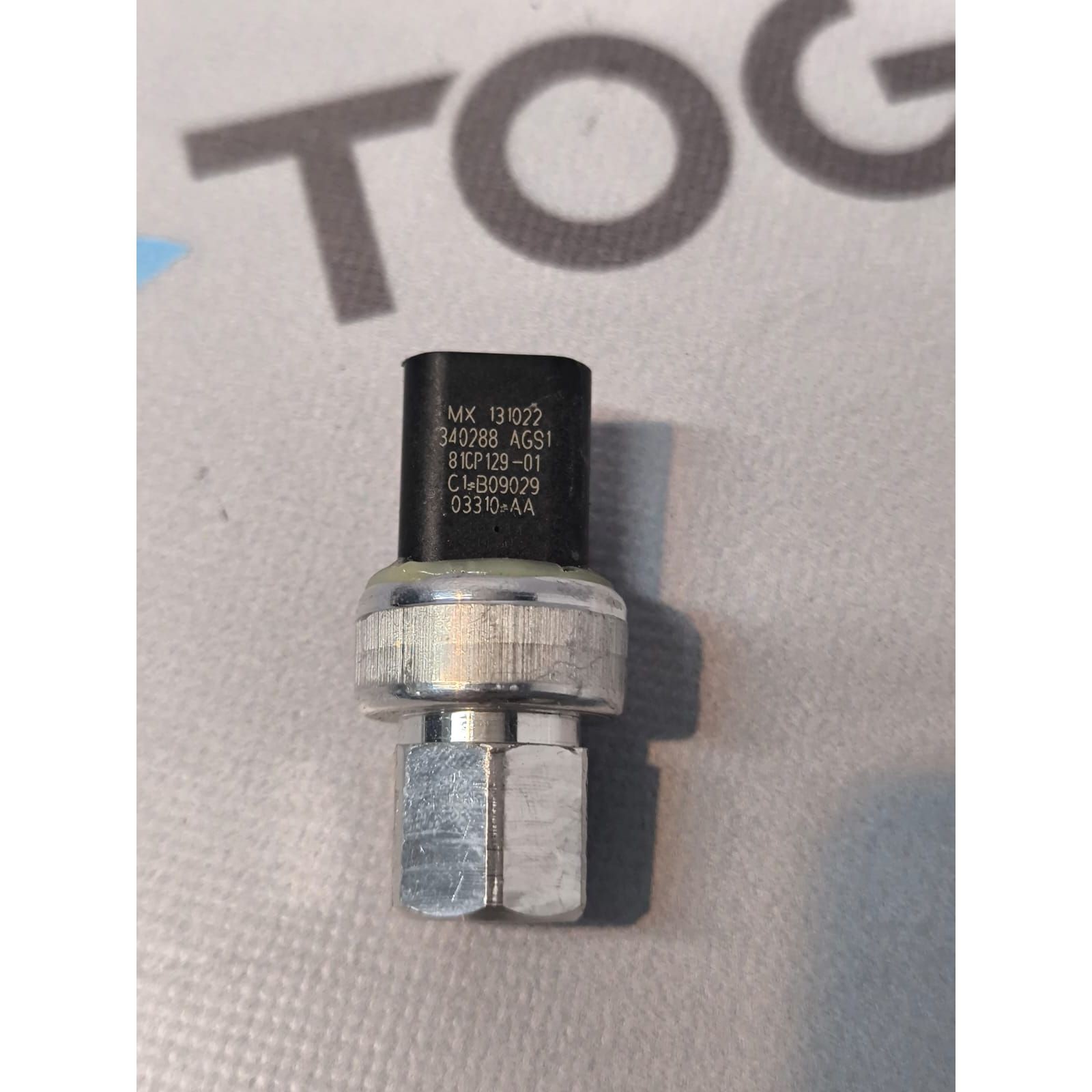 TOGG T10X KLİMA BASINÇ MÜŞÜRÜ GAZ BASINÇ SENSÖRÜ C1_B0902903310_AA