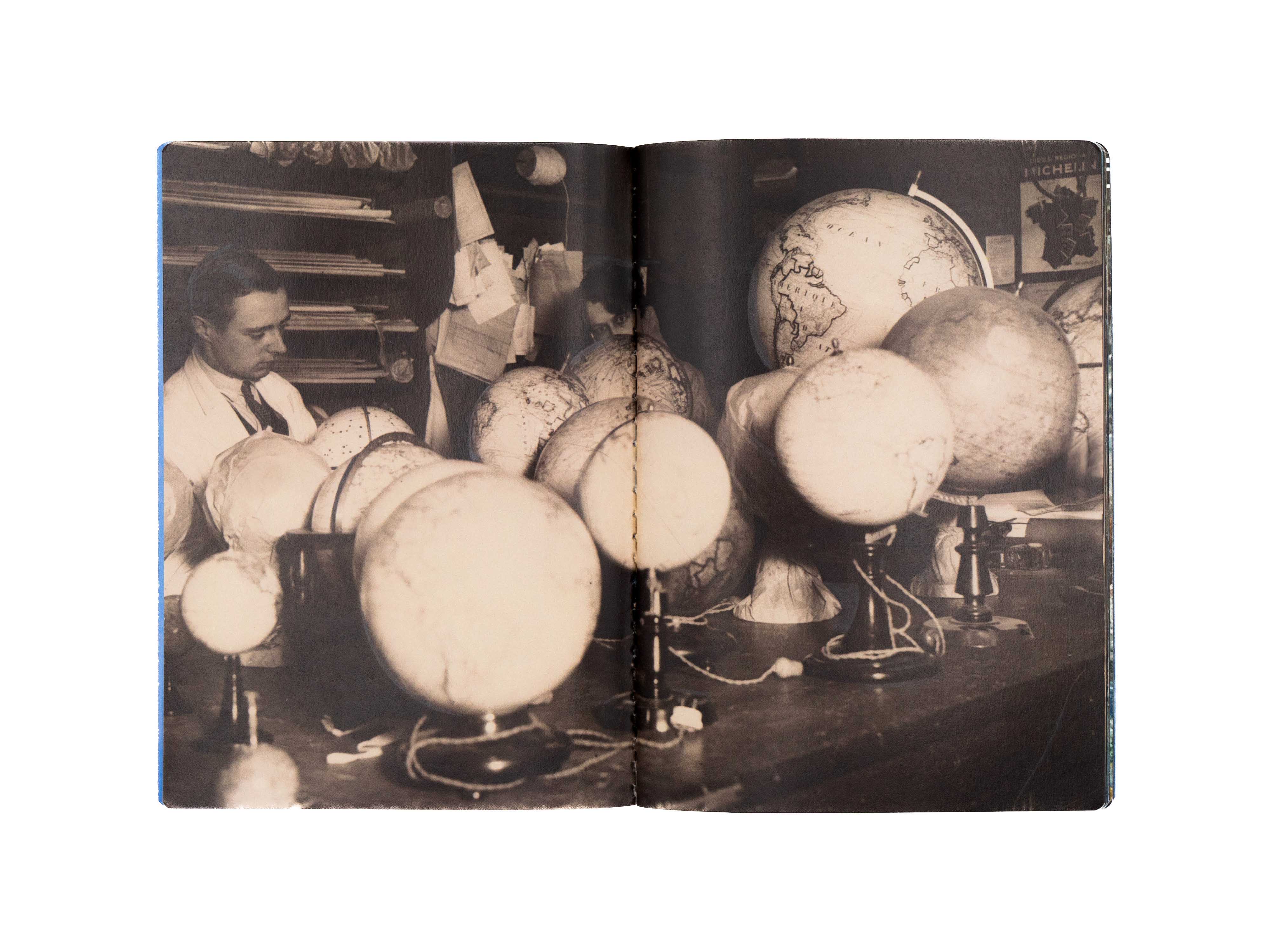 Global Issues by Erik Kessels