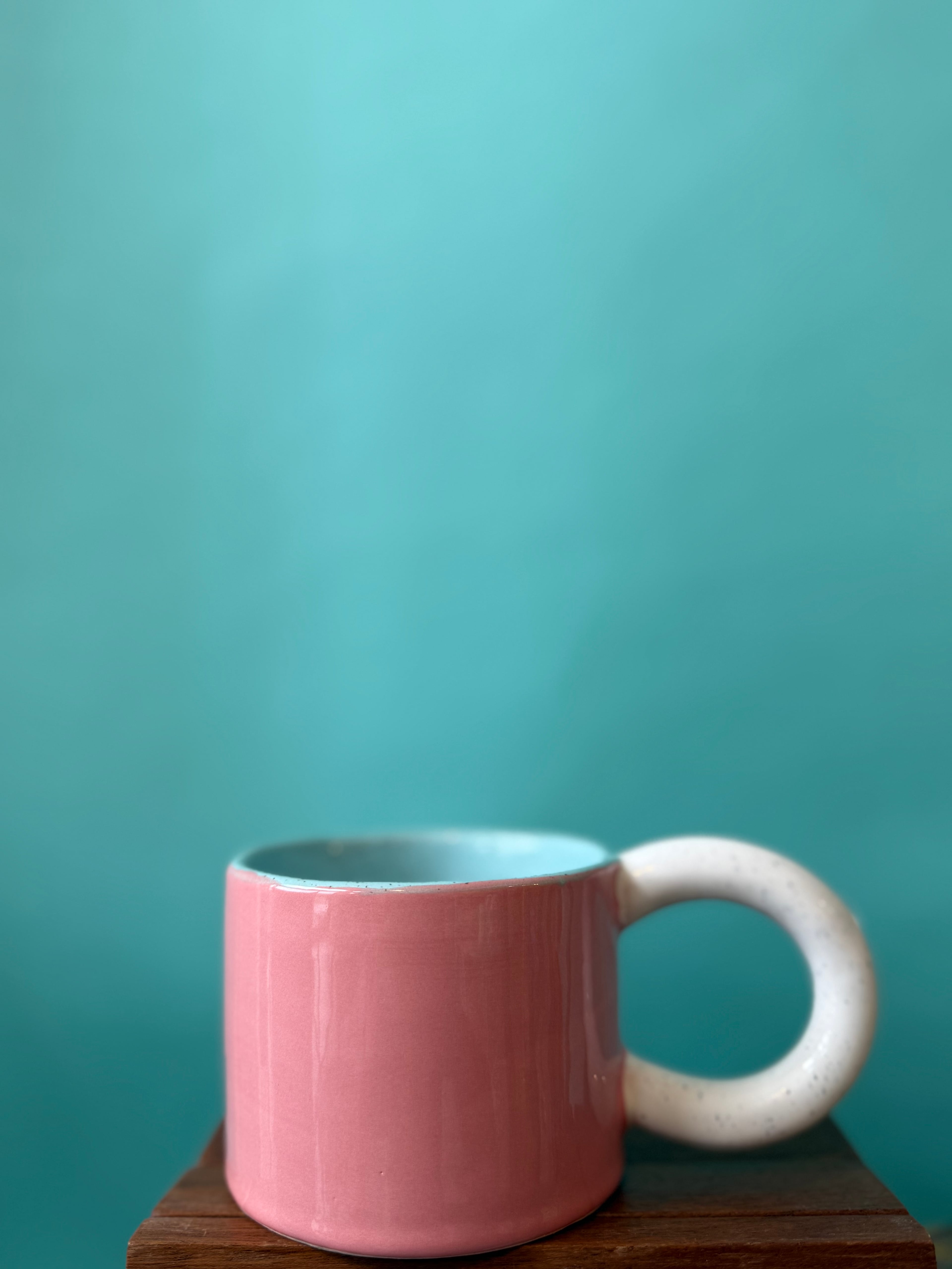 Pembe-Mavi Meme Mug by F2 Studio
