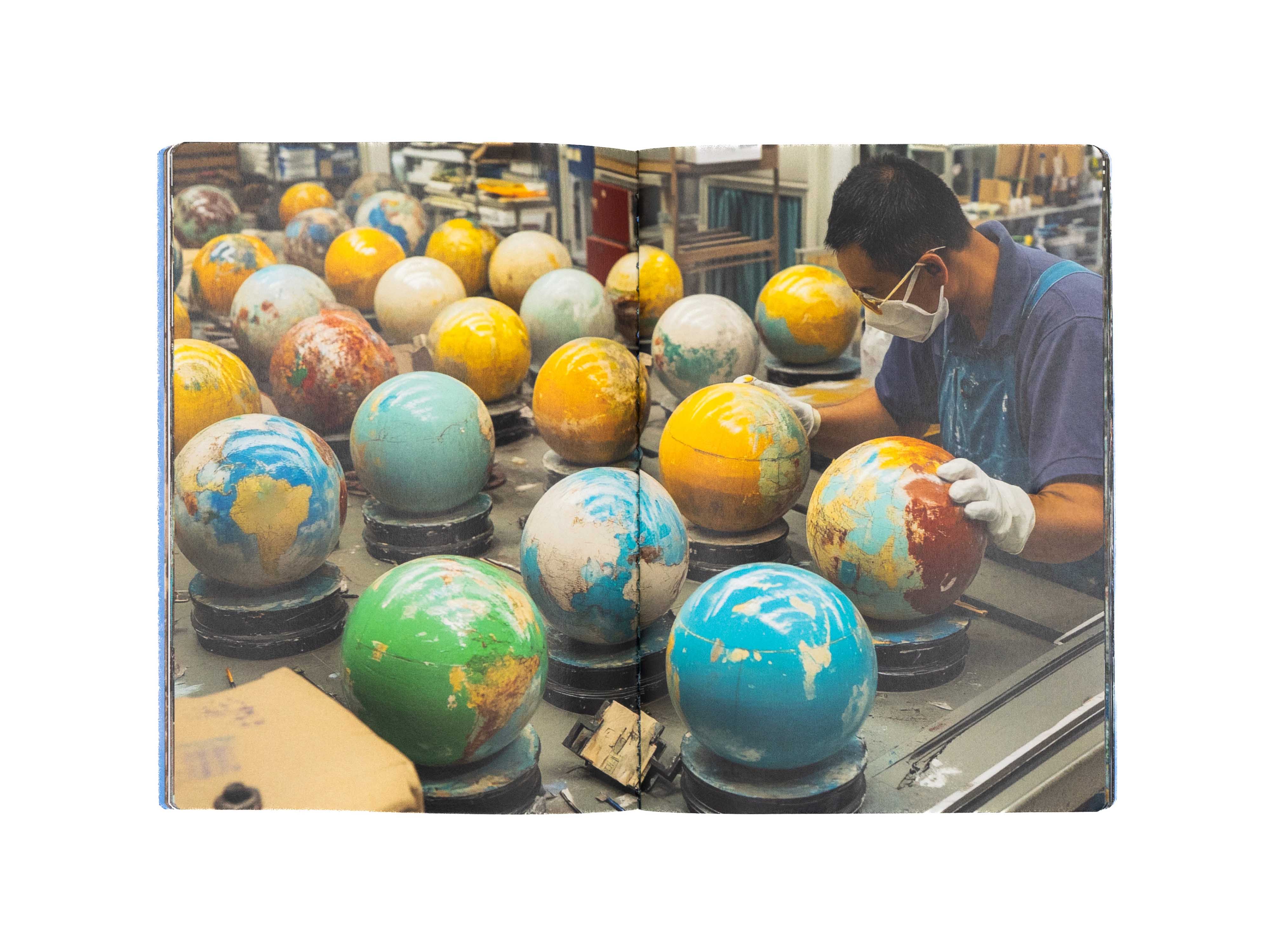 Global Issues by Erik Kessels
