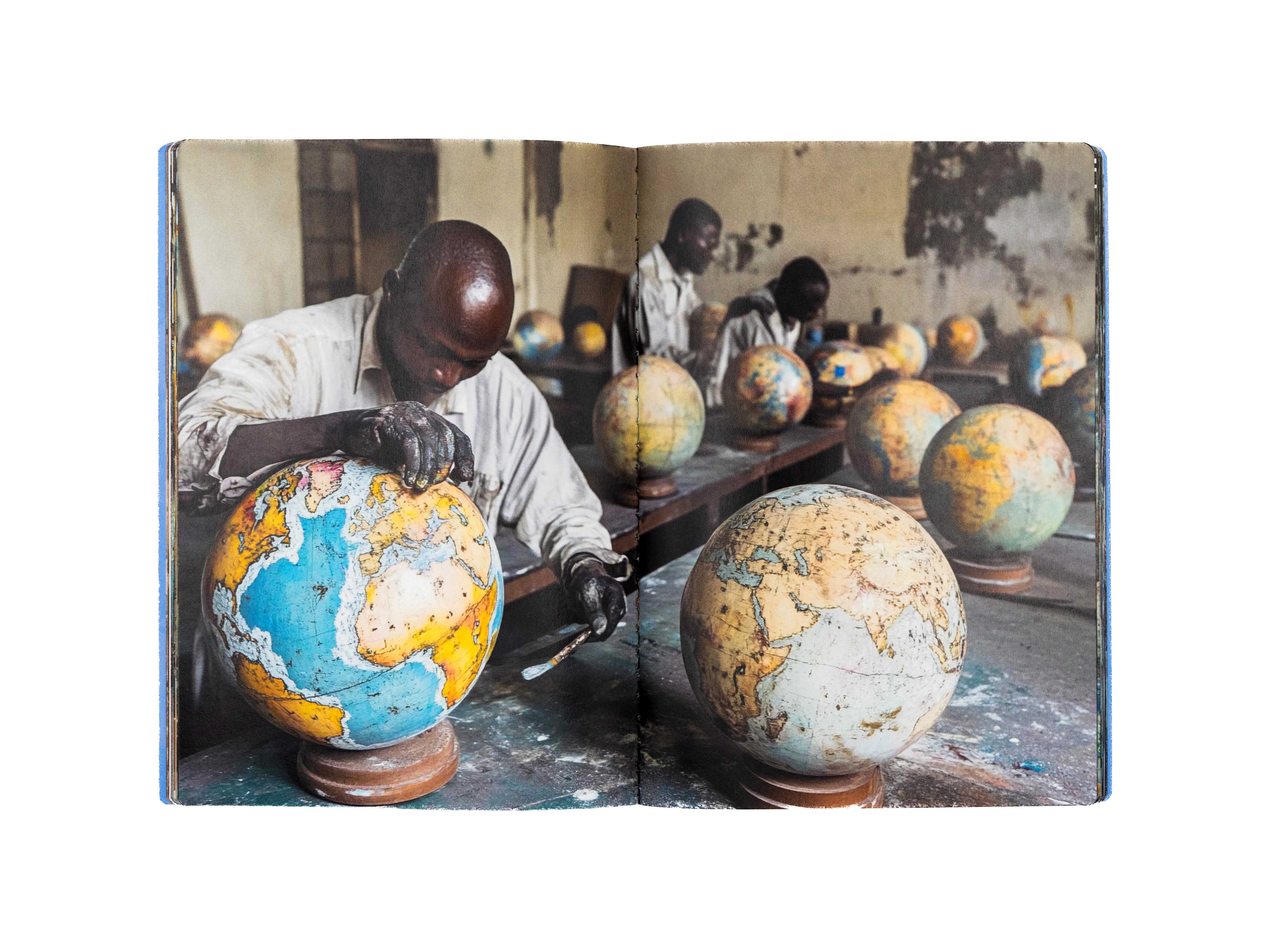 Global Issues by Erik Kessels