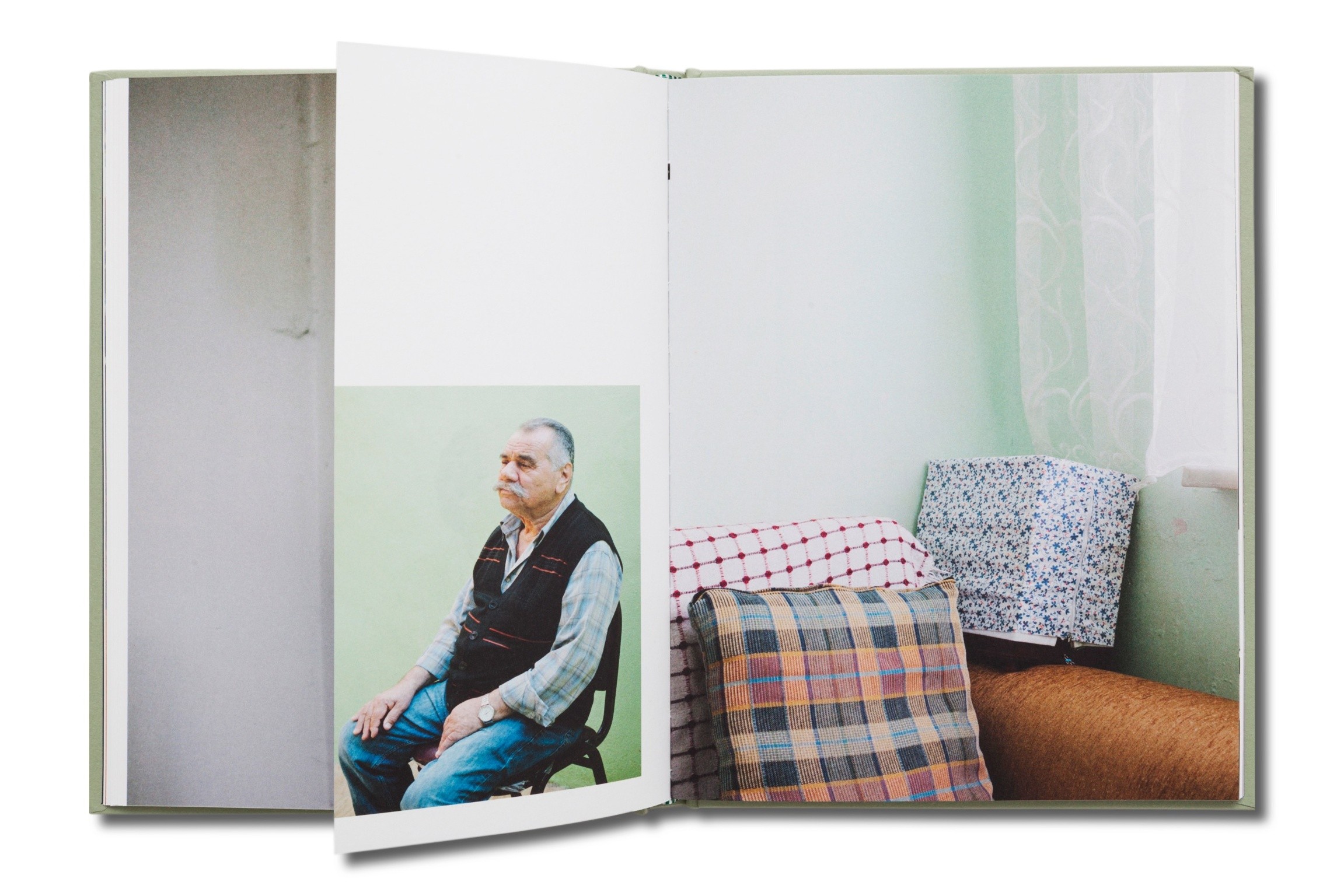 For Birds' Sake by Cemre Yeşil Gönenli & Maria Sturm