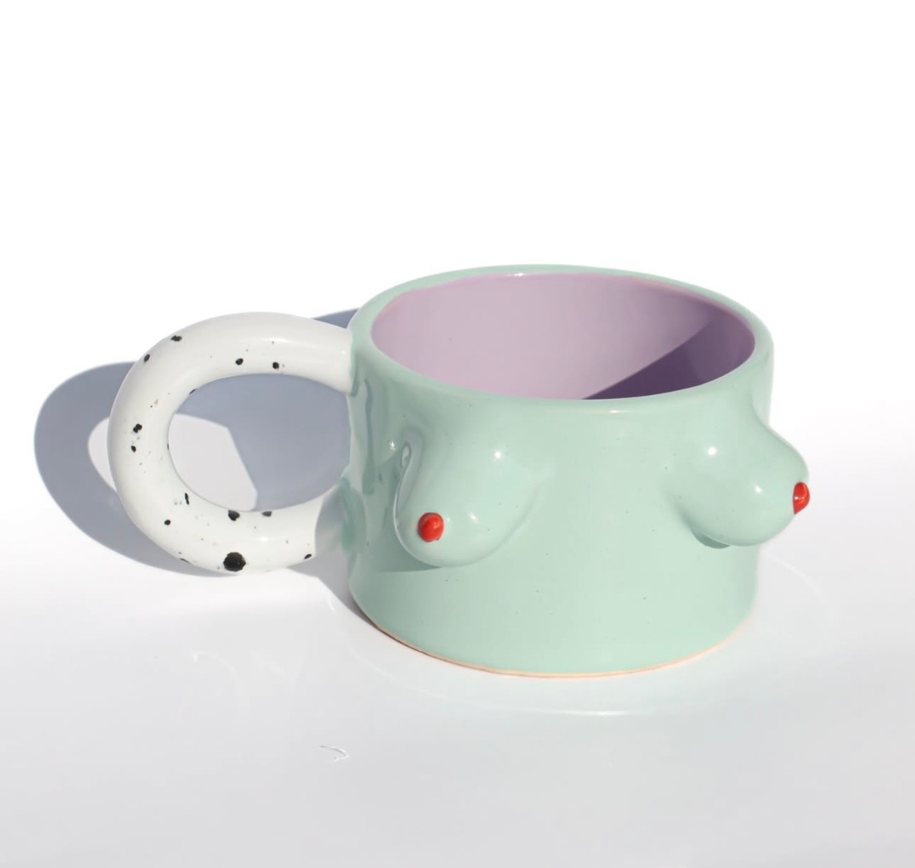 Beyaz Desenli Kulplu Mavi Meme Mug by F2 Studio