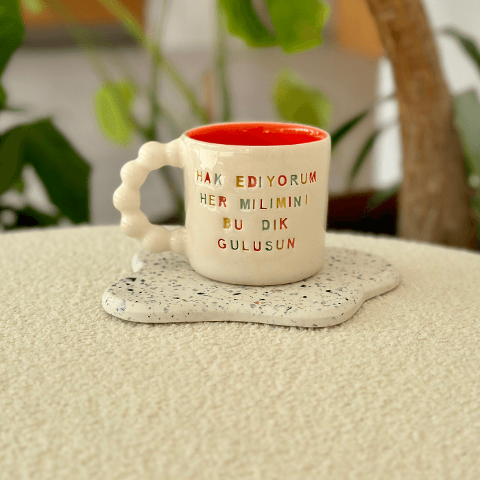 Hak Ediyorum Her Milimini Bu Dik Gülüşün Mug