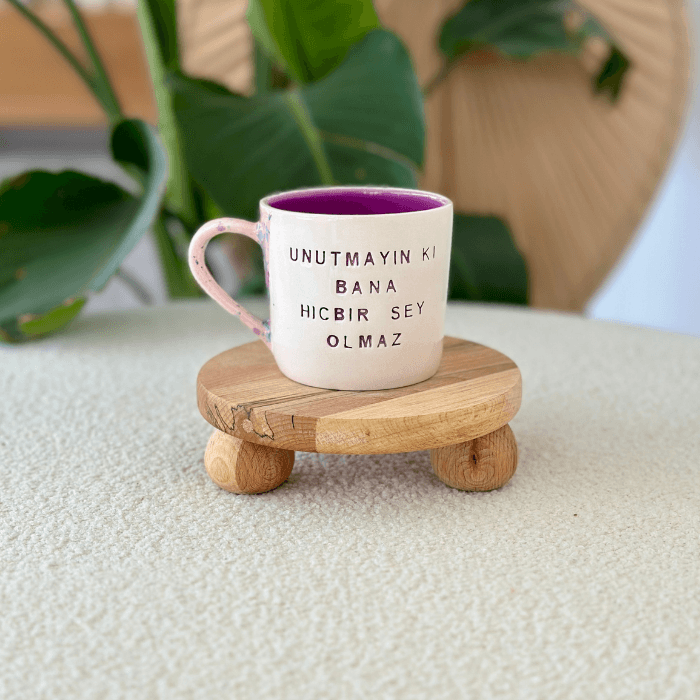 Unutmayın Ki Bana Hiçbir Şey Olmaz by Paper Ceramic