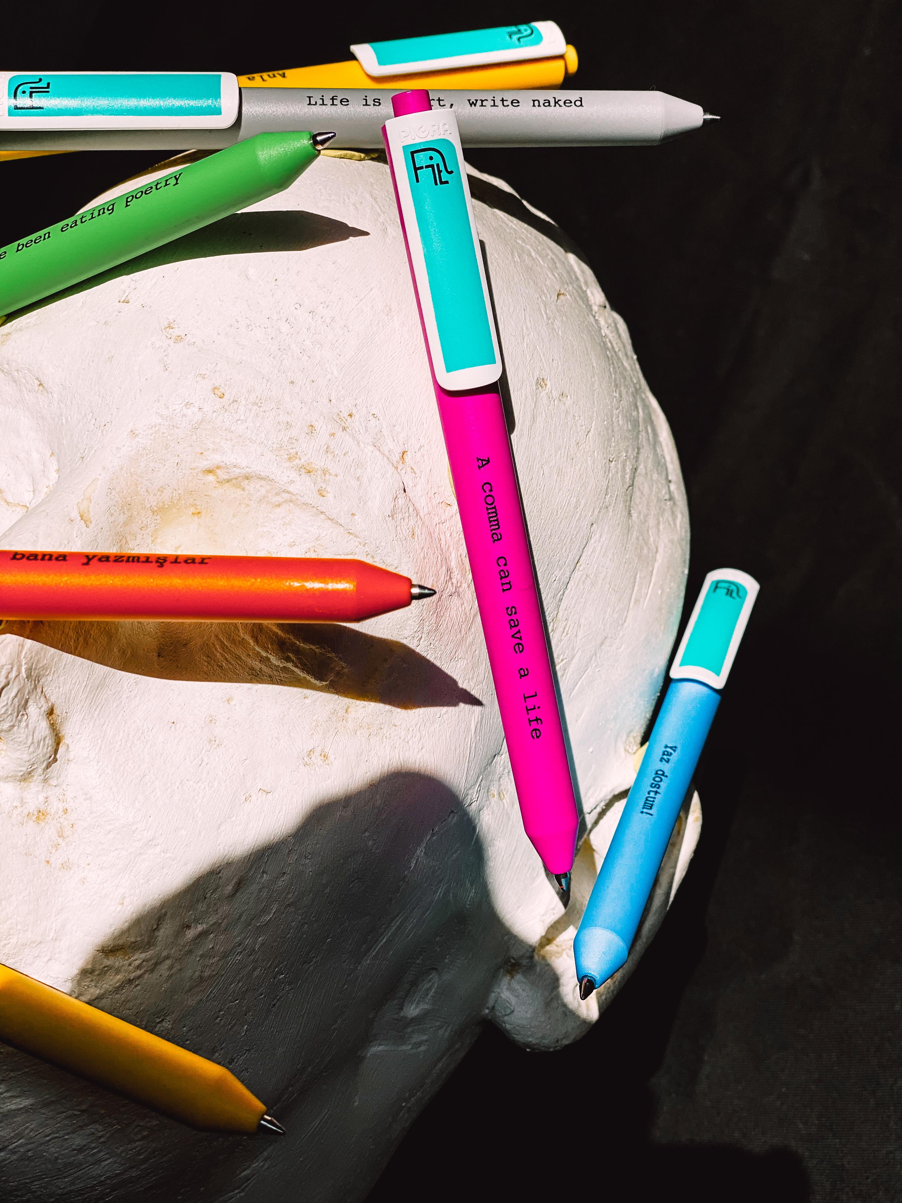 FiL Pen Super Bundle: 90s Turkish Pop + Bookworm Set