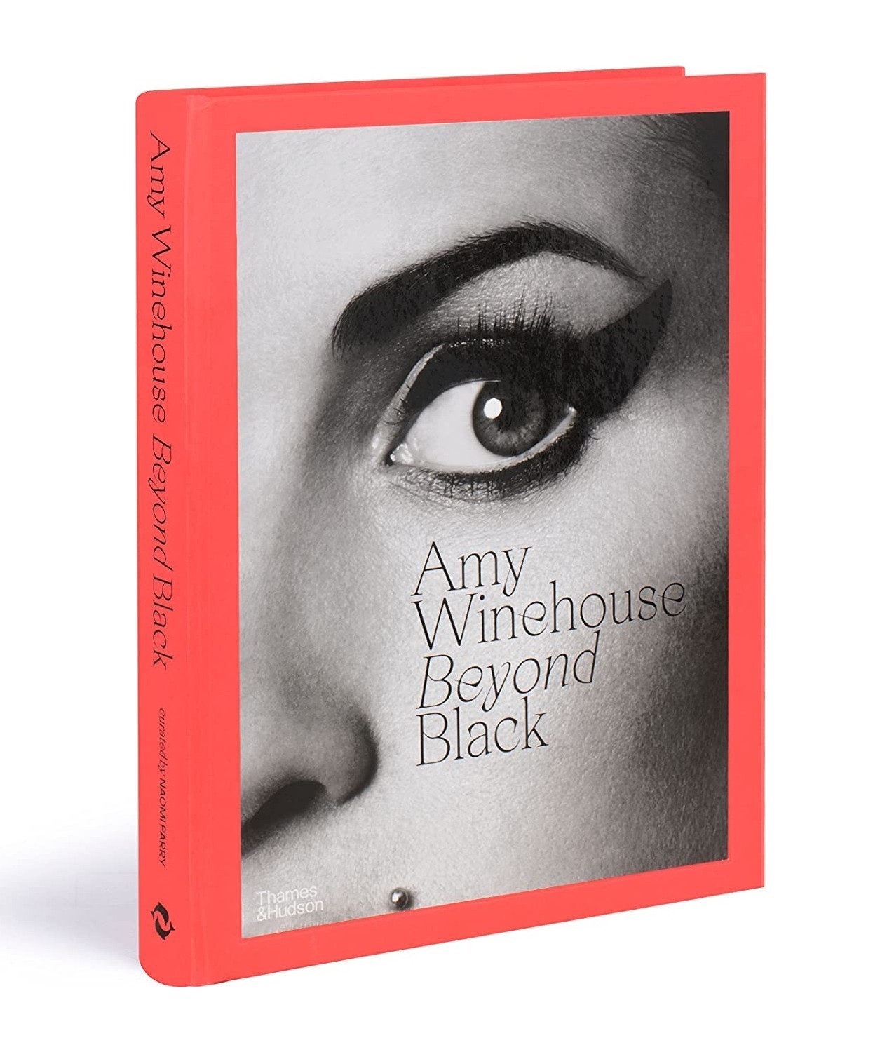 Amy Winehouse: Beyond Black by Naomi Parry