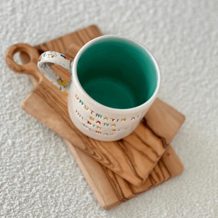 Unutmayın Ki Bana Hiçbir Şey Olmaz by Paper Ceramic