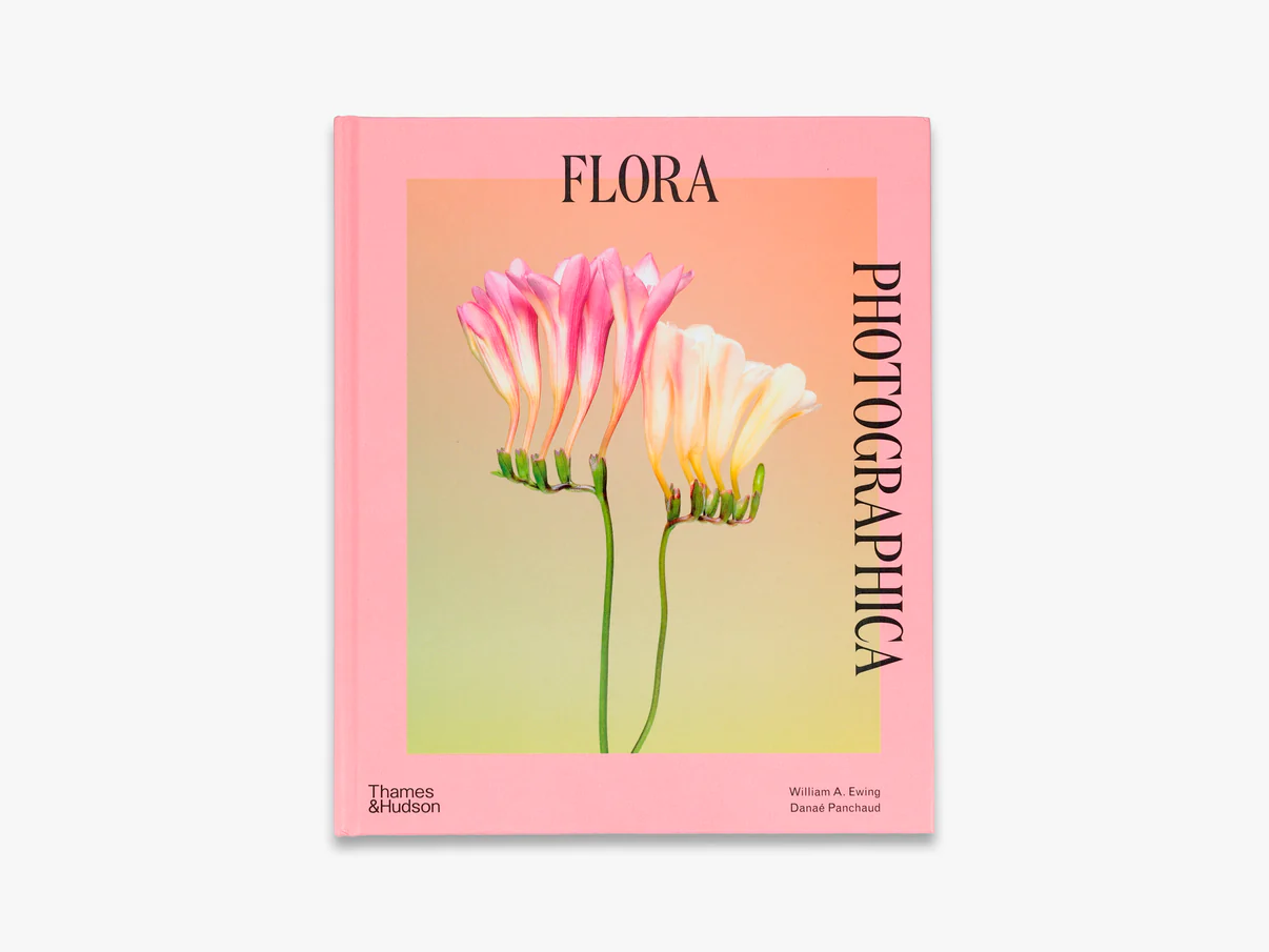 Flora Photographica: The Flower in Contemporary Photography by William A Ewing and Danaé Panchaud