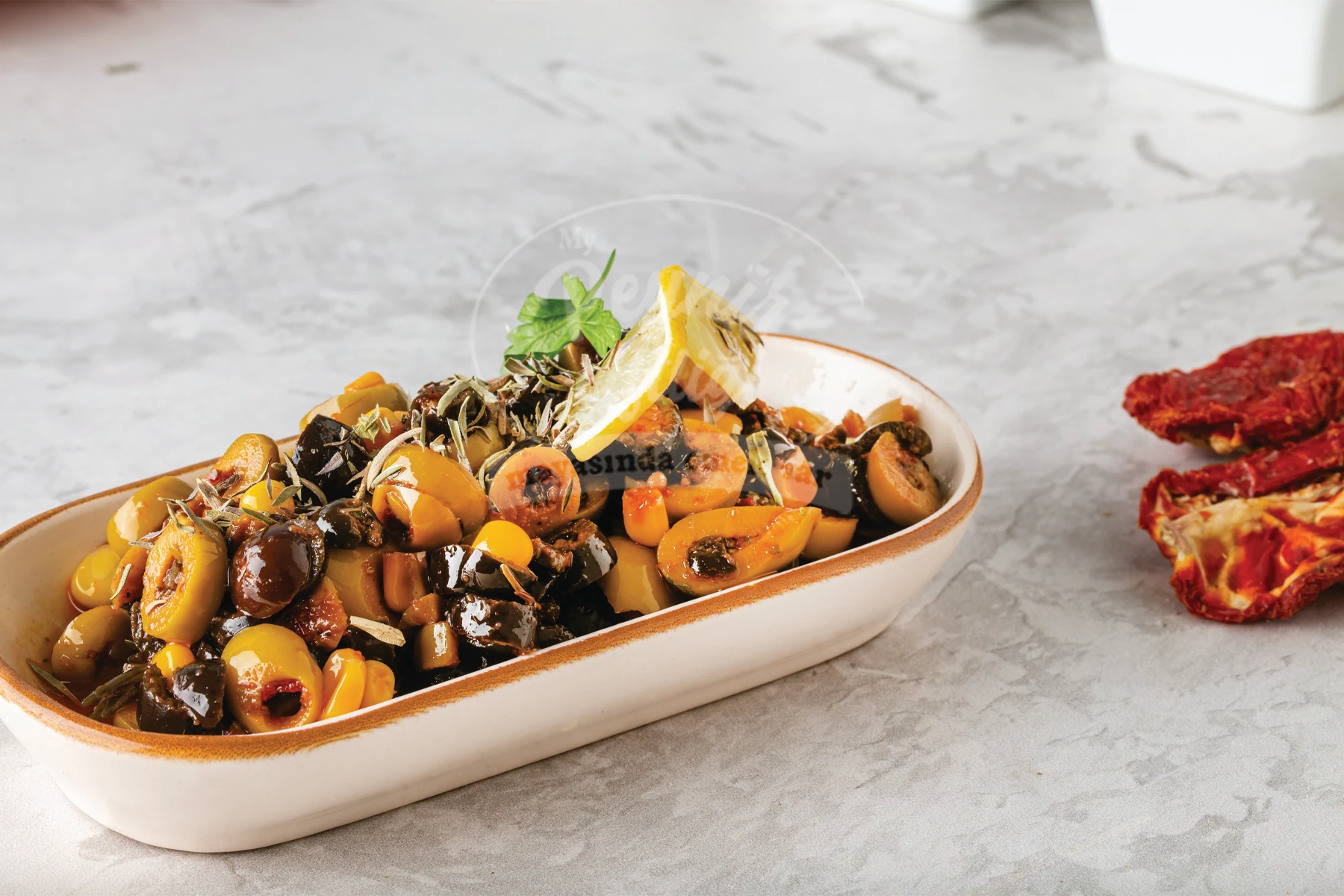 Zeytin Salatası (KG)