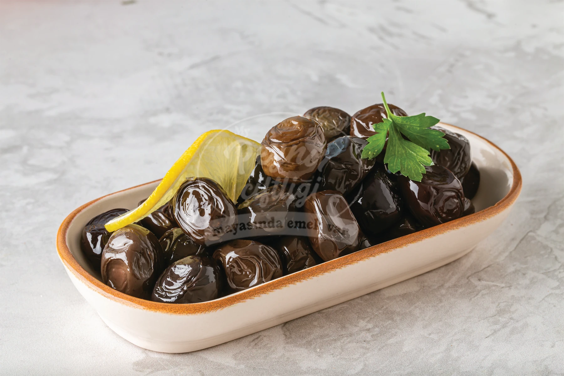 Orta Yağlı Sele Siyah Zeytin (351-380) (KG)