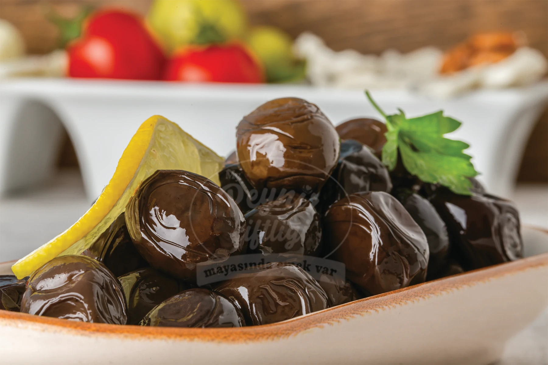 Yağlı Sele Siyah Zeytin (181-200) (KG)