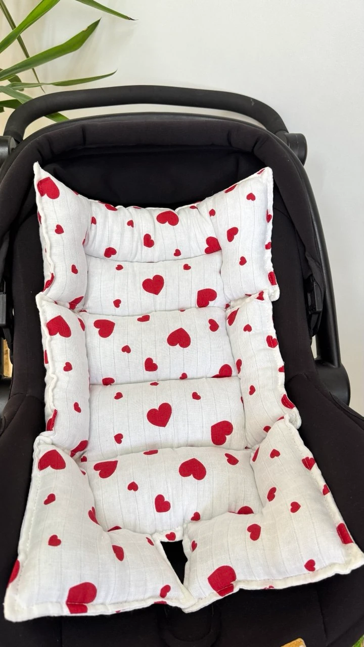 ÇİFT TARAFLI MÜSLİN PUSET ÖRTÜSÜ VE MİNDERİ KALPLİ