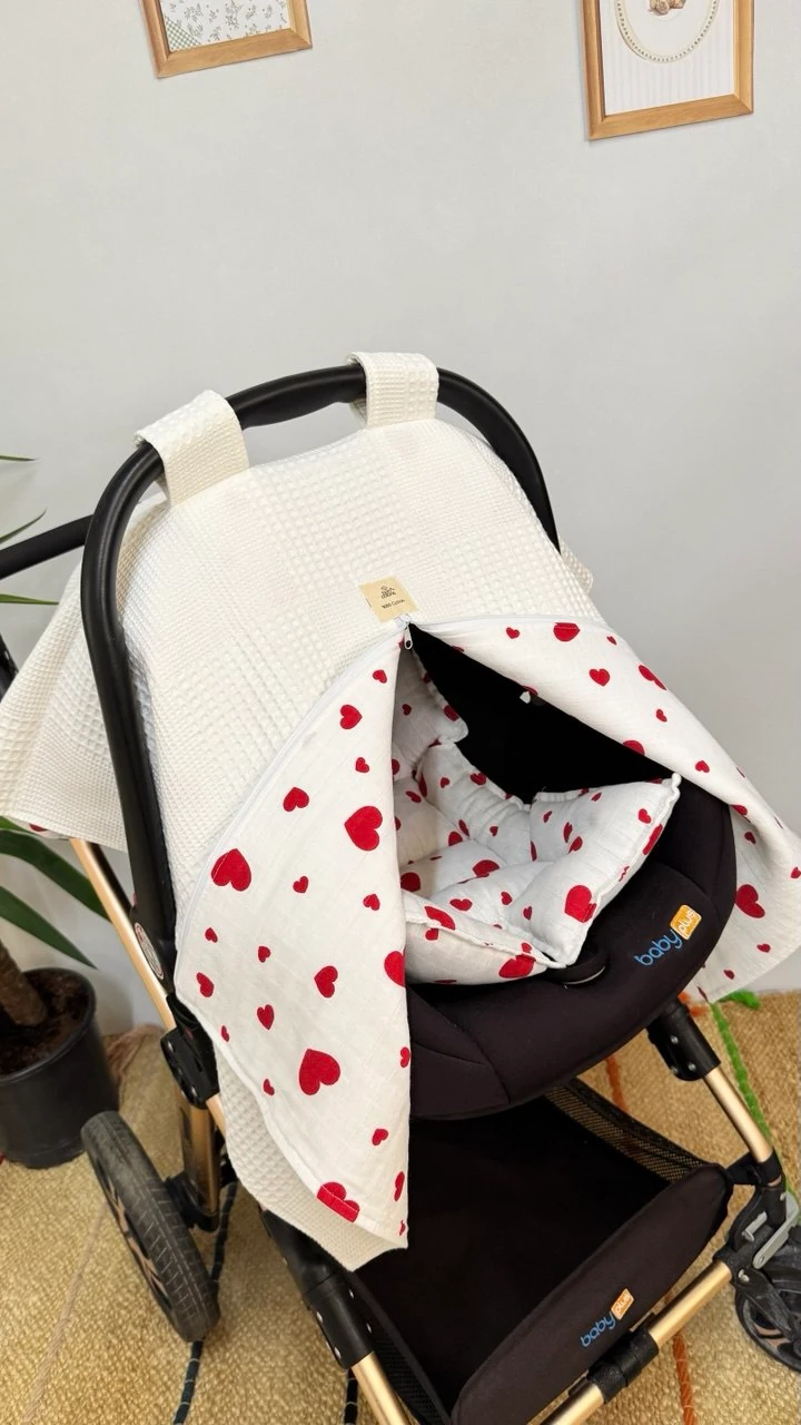 ÇİFT TARAFLI MÜSLİN PUSET ÖRTÜSÜ VE MİNDERİ KALPLİ