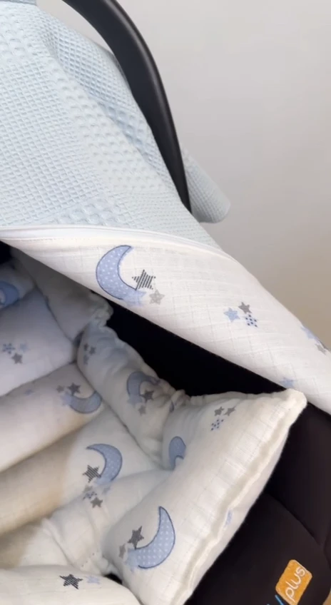 ÇİFT TARAFLI MÜSLİN PUSET ÖRTÜ VE MİNDERİ BULUT DESEN