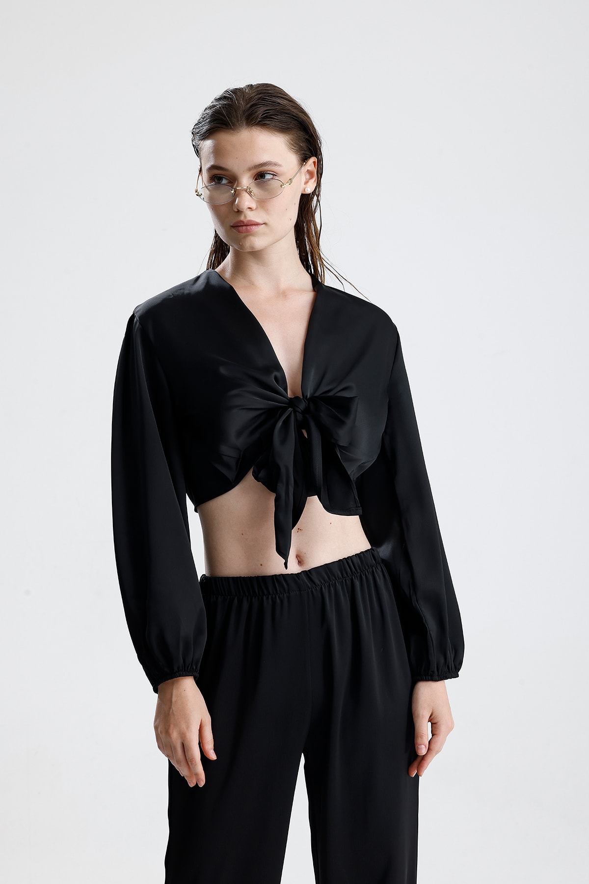 Bağlamalı Saten Kadın Crop Bluz