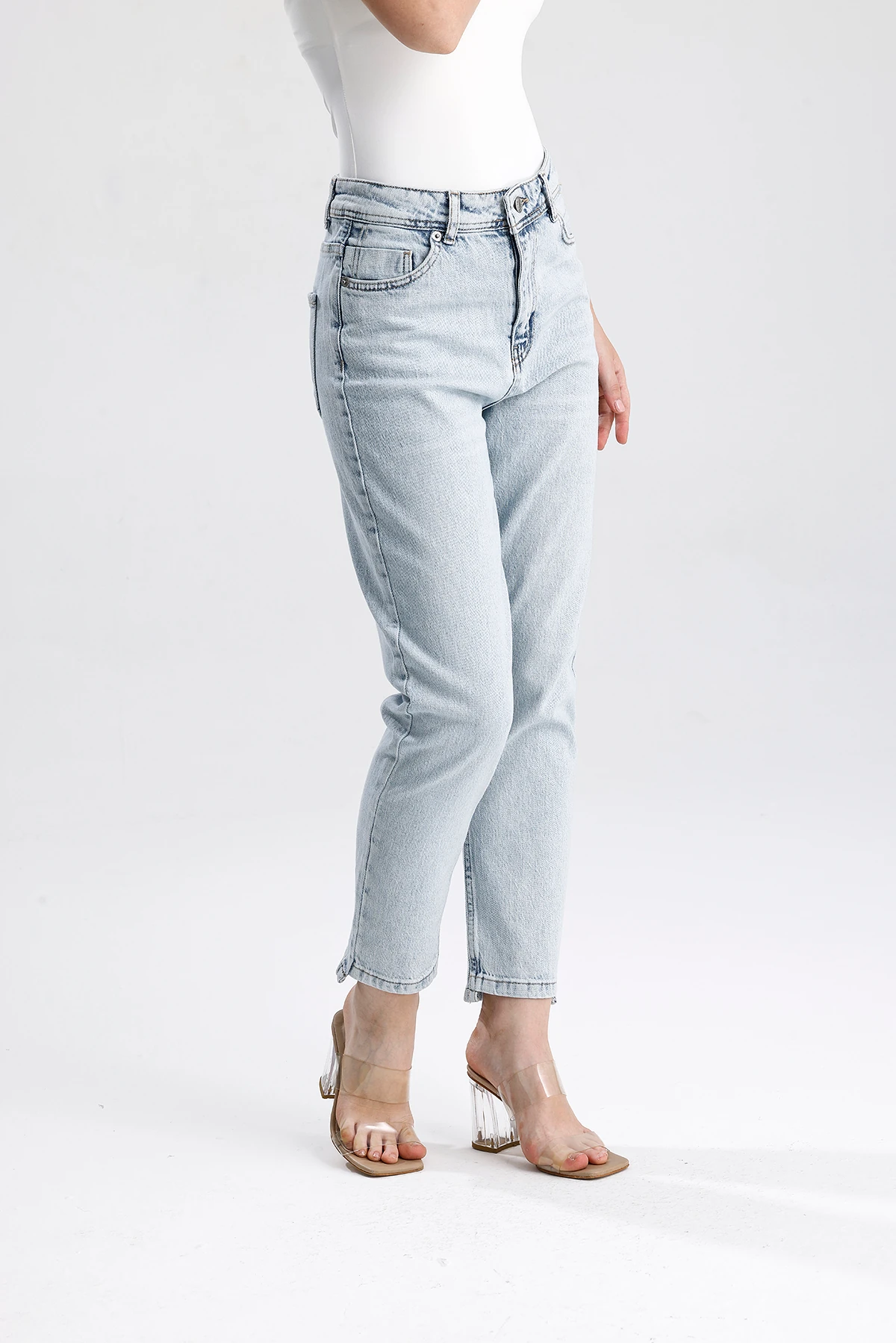 Kadın Yüksek Bel Dar Paça Jean Pantolon