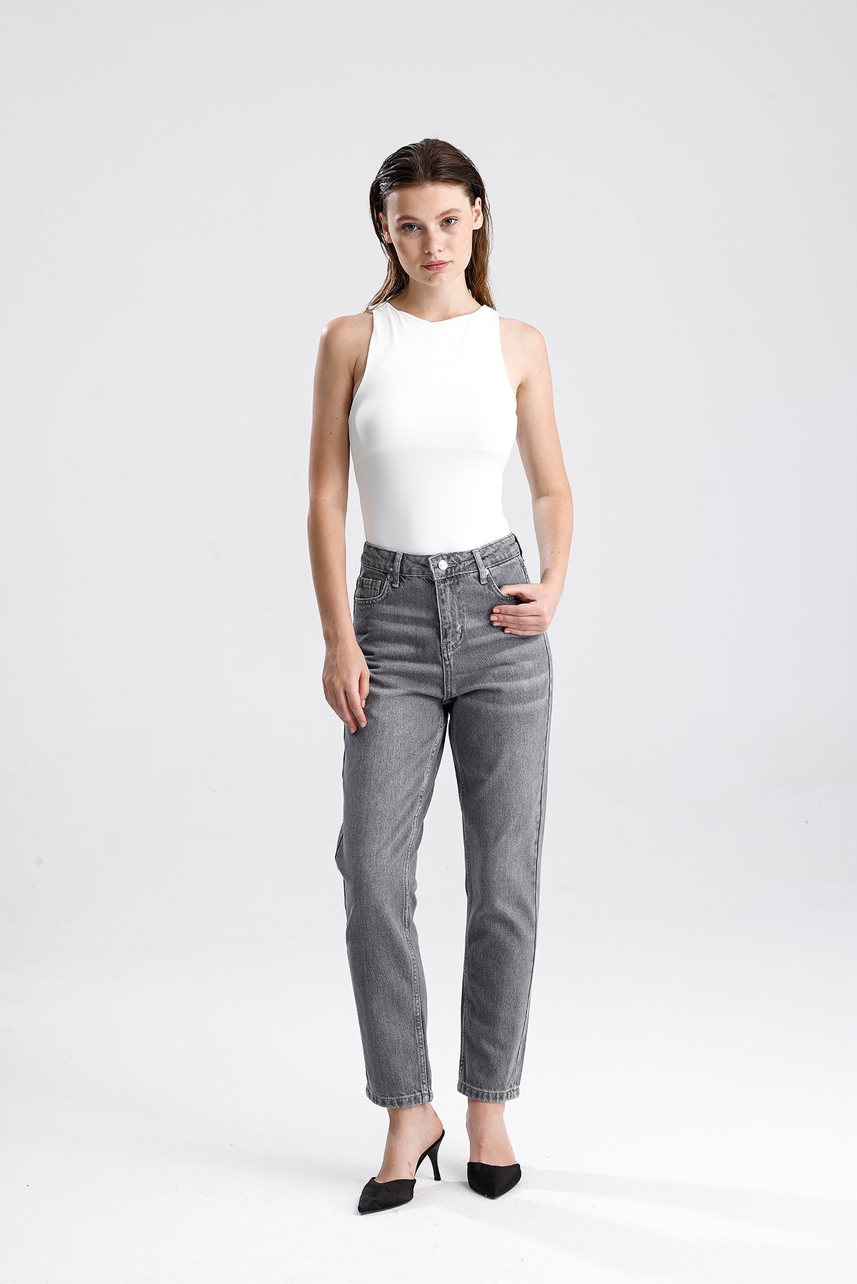 Kadın Yüksek Bel Dar Paça Denim Pantolon