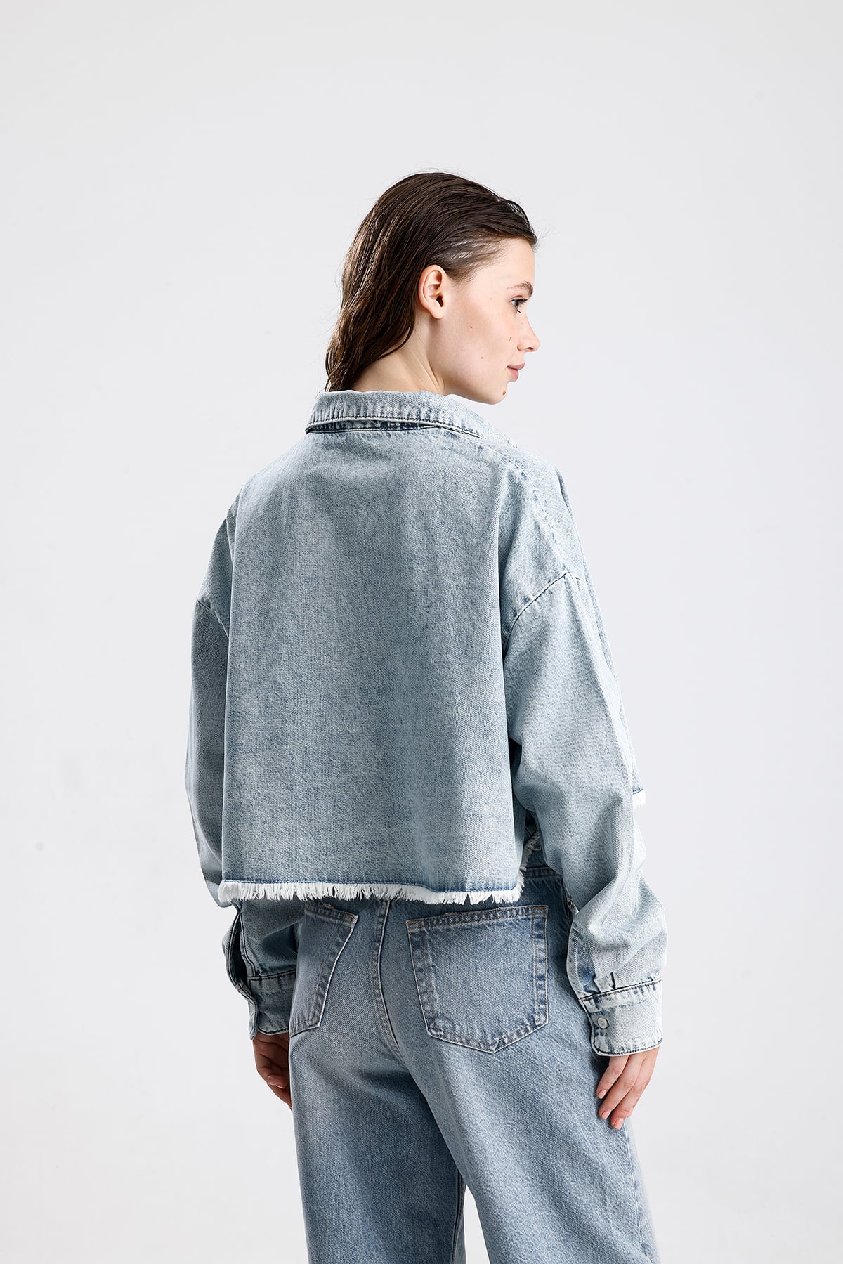 Püsküllü Yıkamalı Crop Denim Ceket