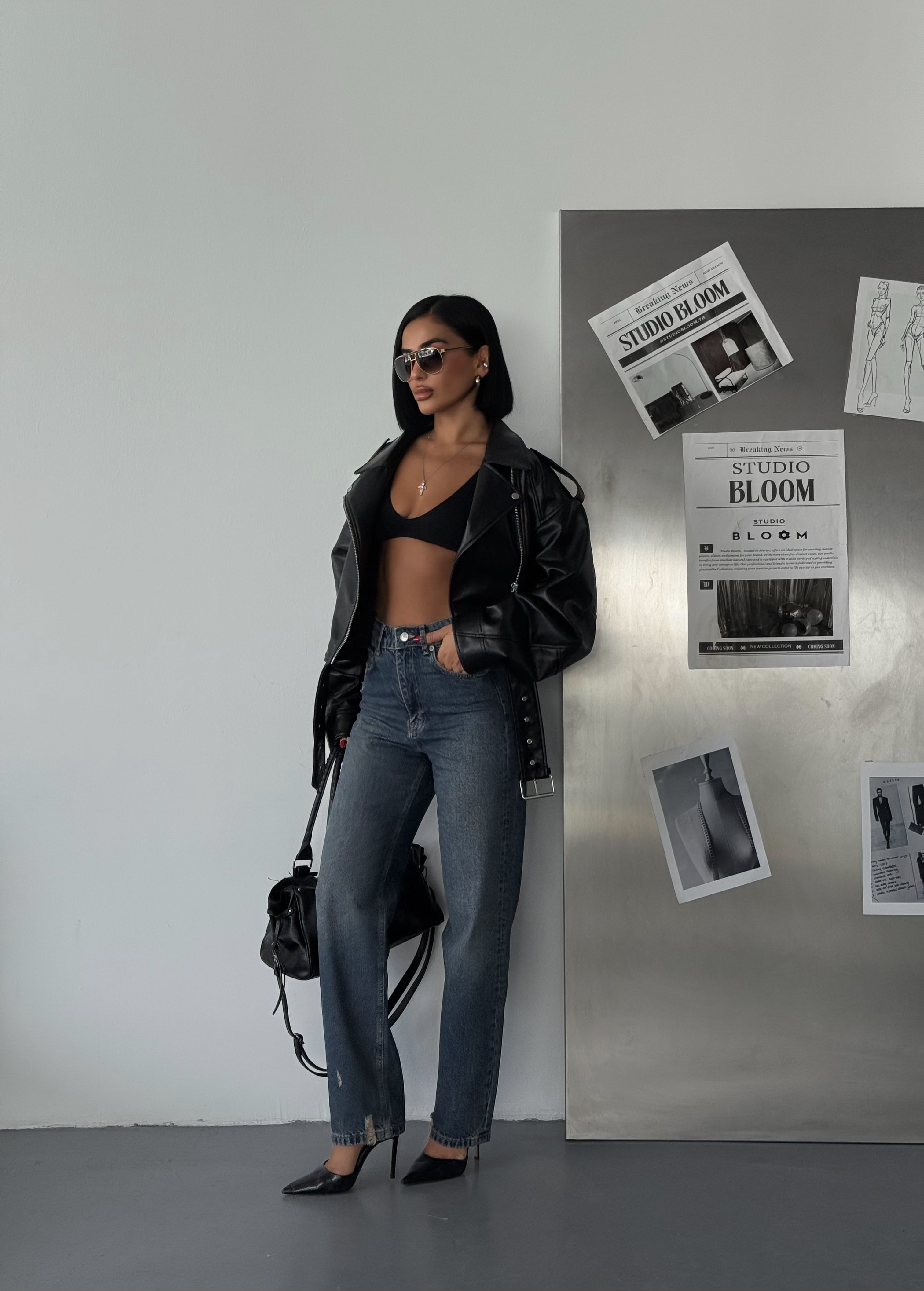Yüksek Bel Eskitme Detaylı Straight Fit Jean