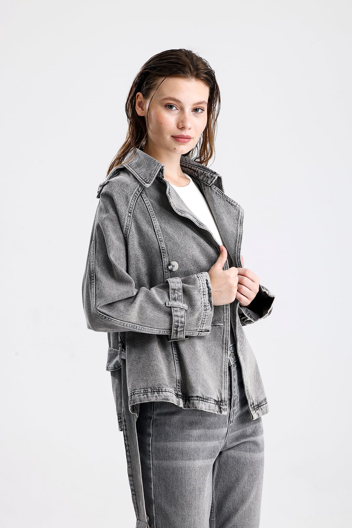 Gri Oversize Kemerli Denim Ceket