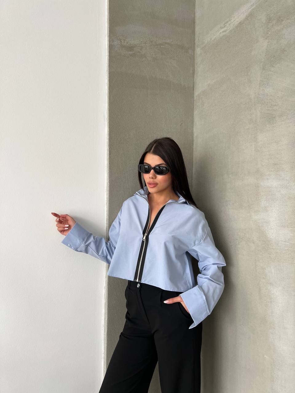 Kadın Fermuar Detaylı Mavi Crop Gömlek