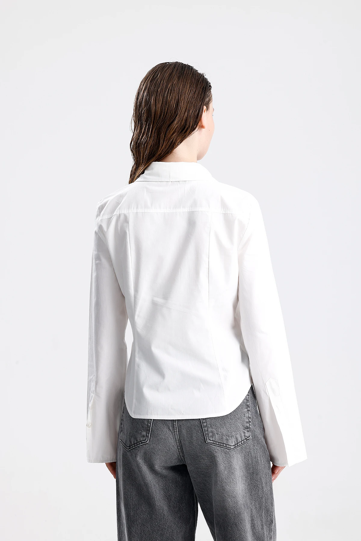 Dar Kesim Klasik Pamuklu Gömlek