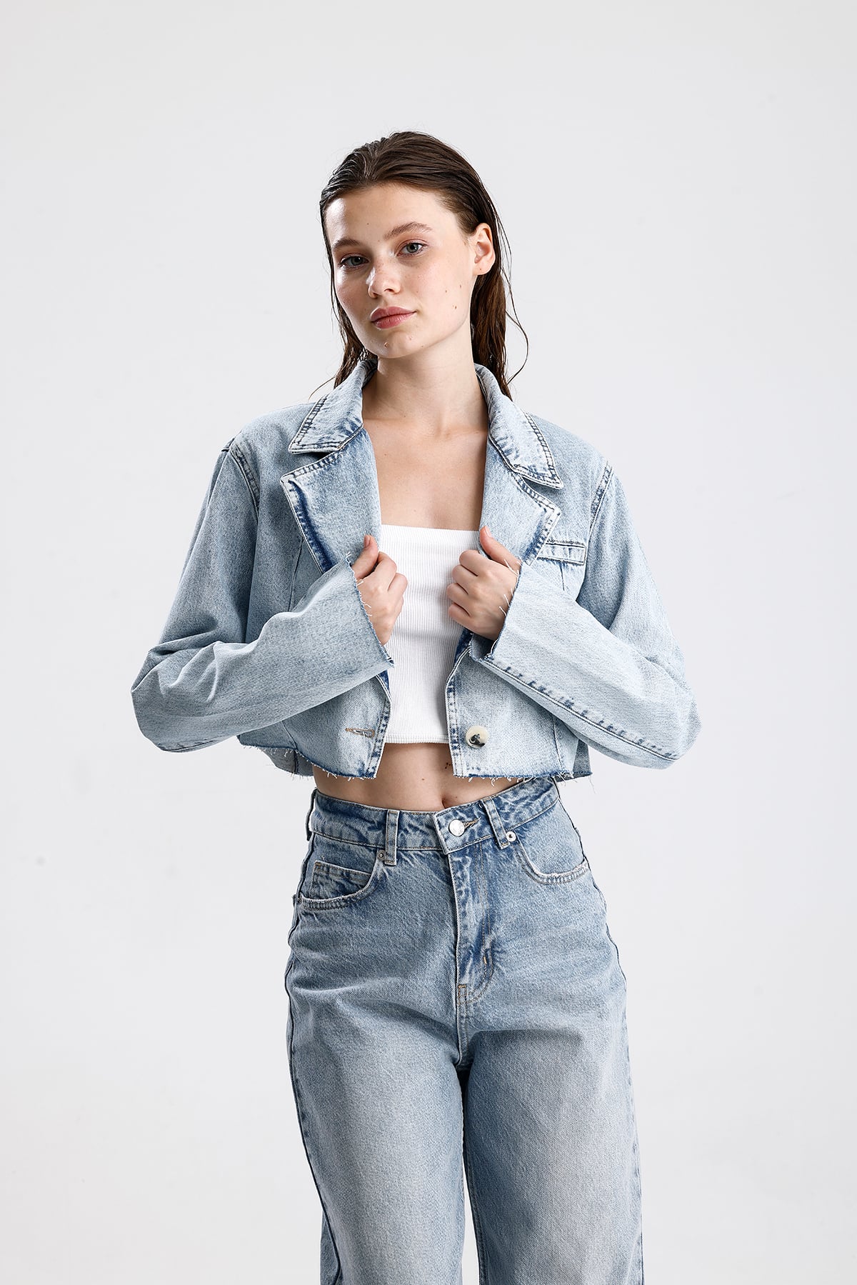 Kısa Kesim Denim Blazer Ceket