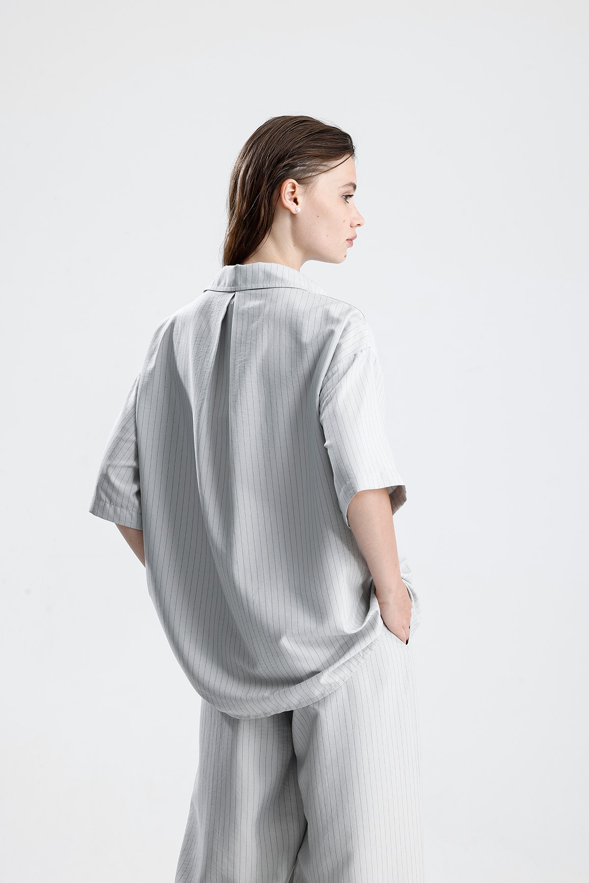 Kadın Oversize Çizgili Gömlek