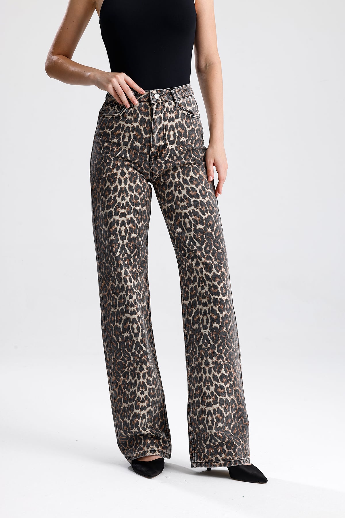 Kadın Yüksek Bel Leopar Desenli Geniş Paça Pantolon
