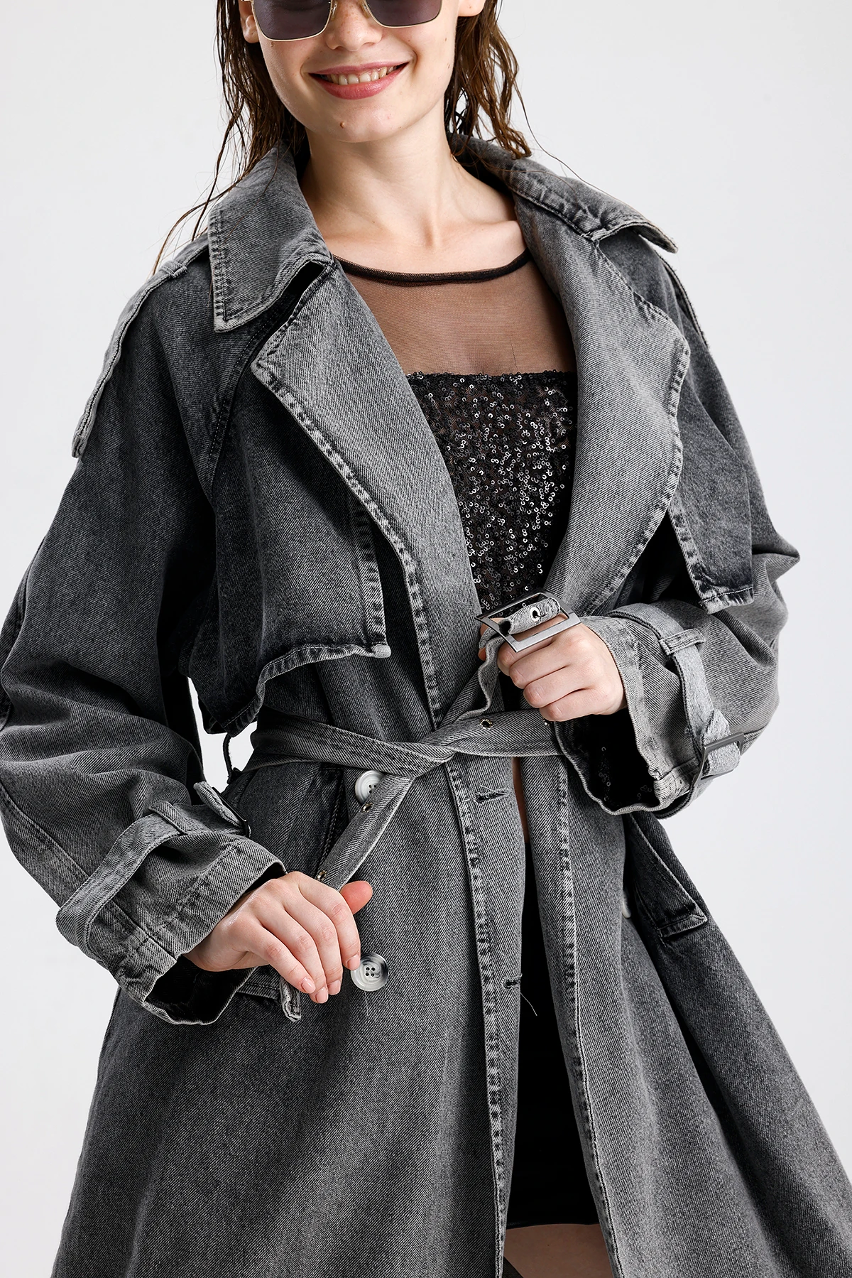 Oversize Kuşaklı Uzun Denim Trençkot