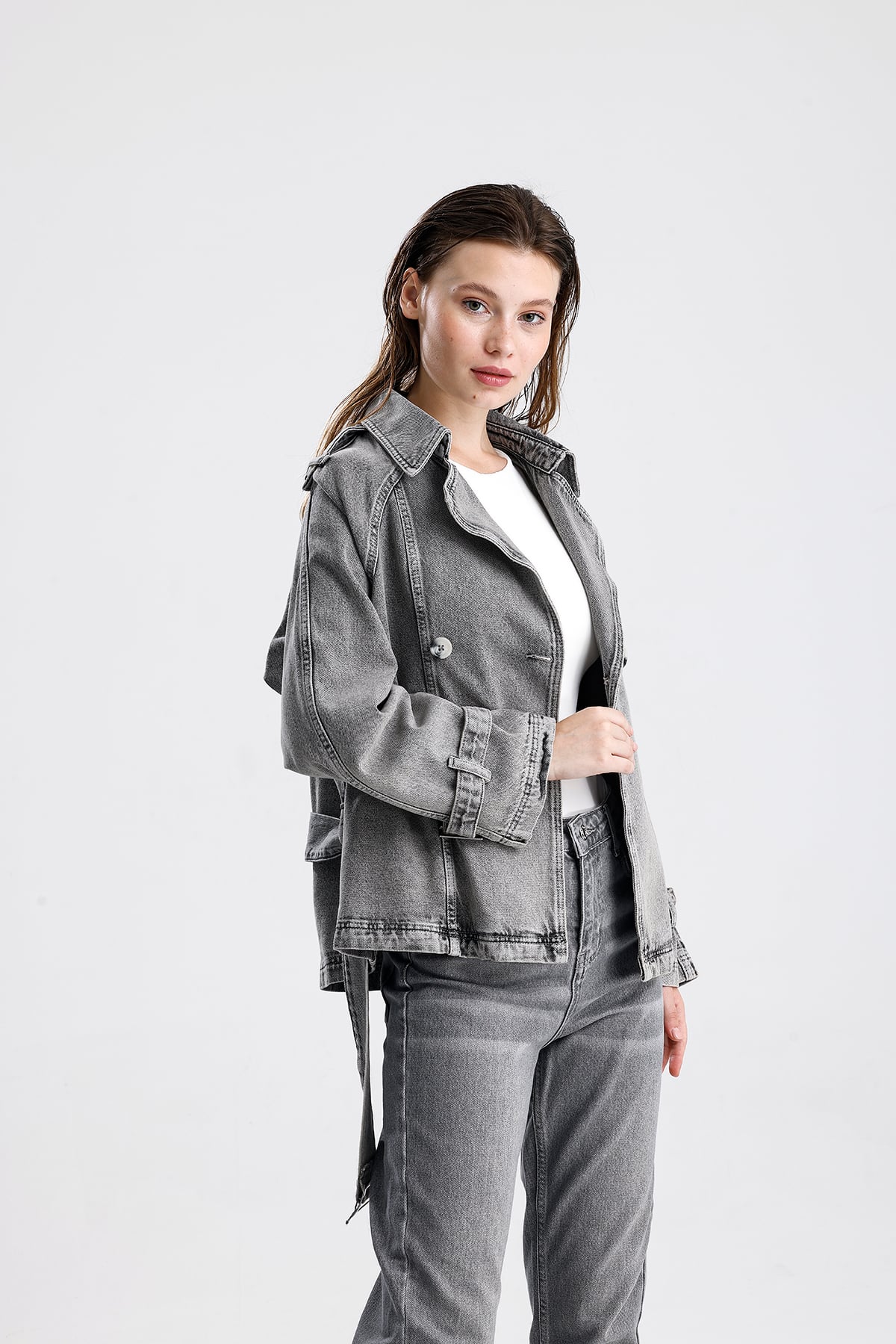 Gri Oversize Kemerli Denim Ceket