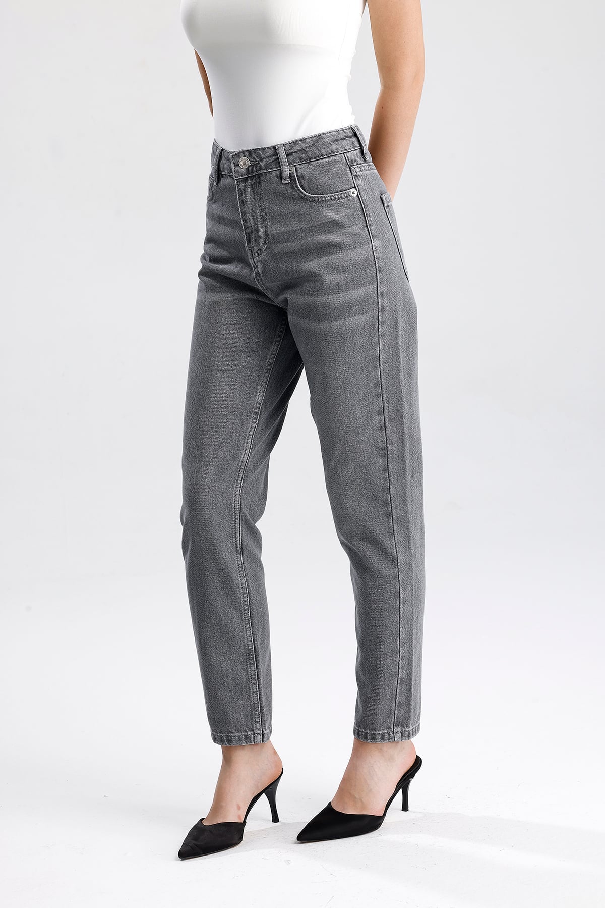 Kadın Yüksek Bel Dar Paça Denim Pantolon