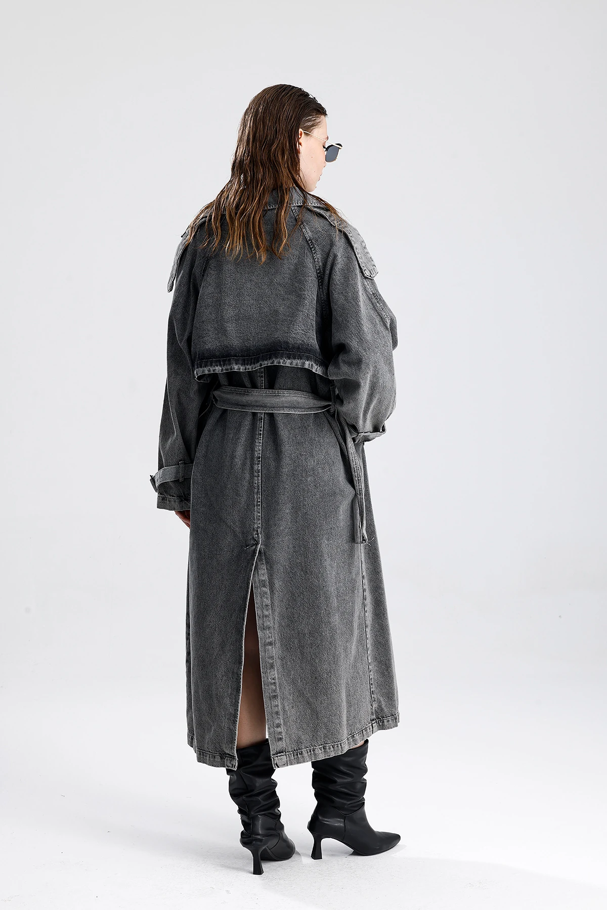Oversize Kuşaklı Uzun Denim Trençkot