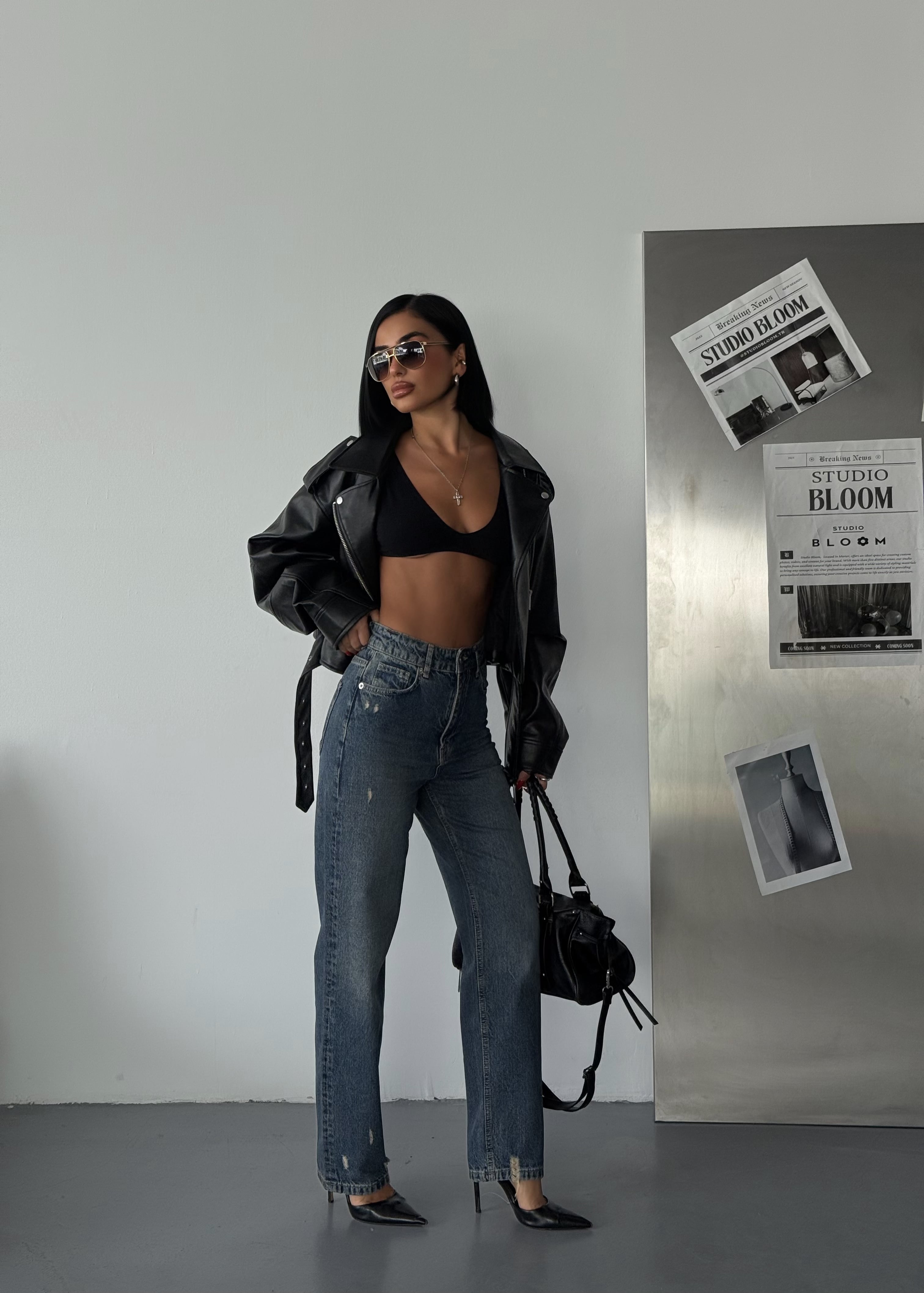 Yüksek Bel Eskitme Detaylı Straight Fit Jean