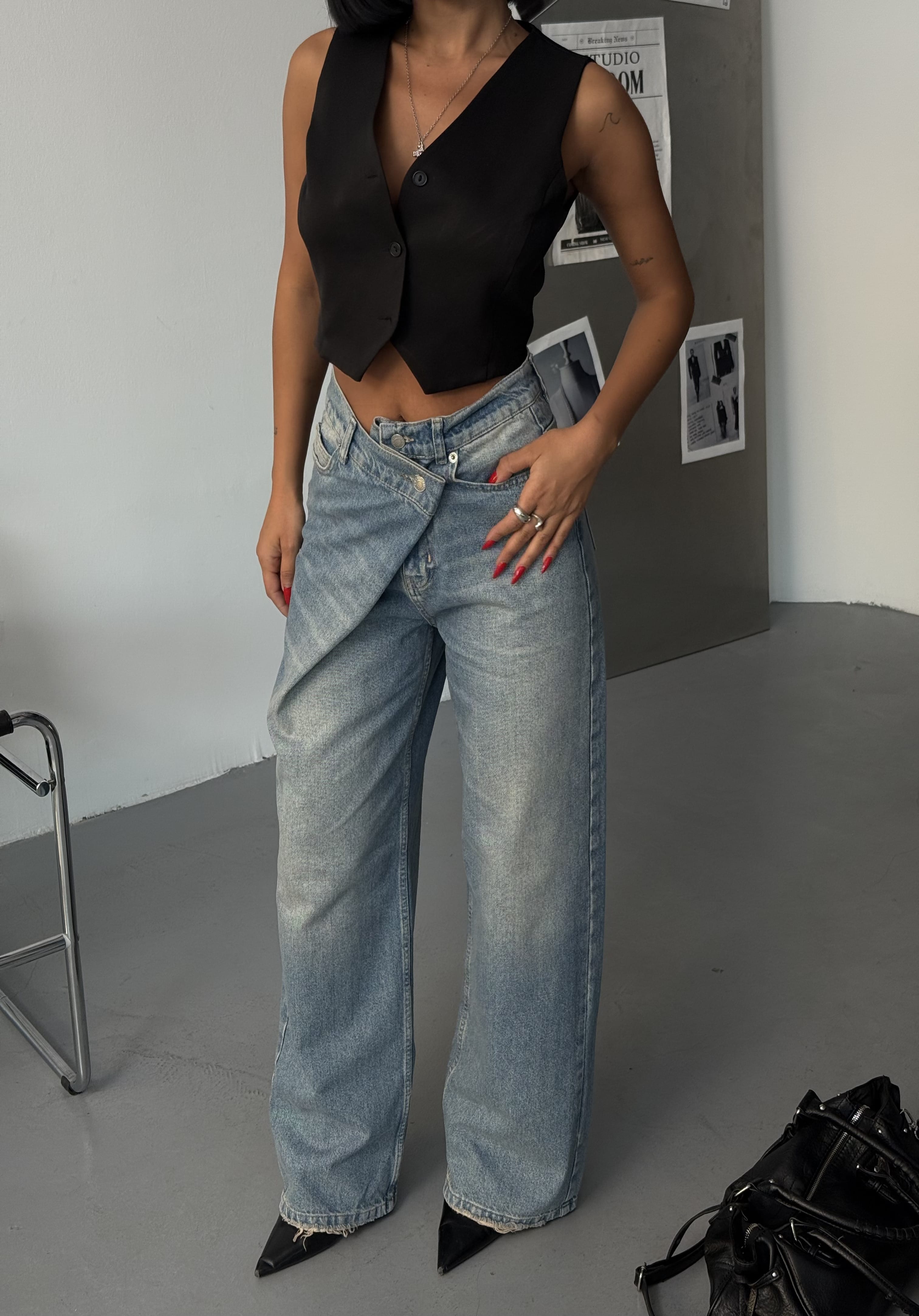 Yüksek Bel Wide Leg Jean – Çapraz Kemer Detaylı